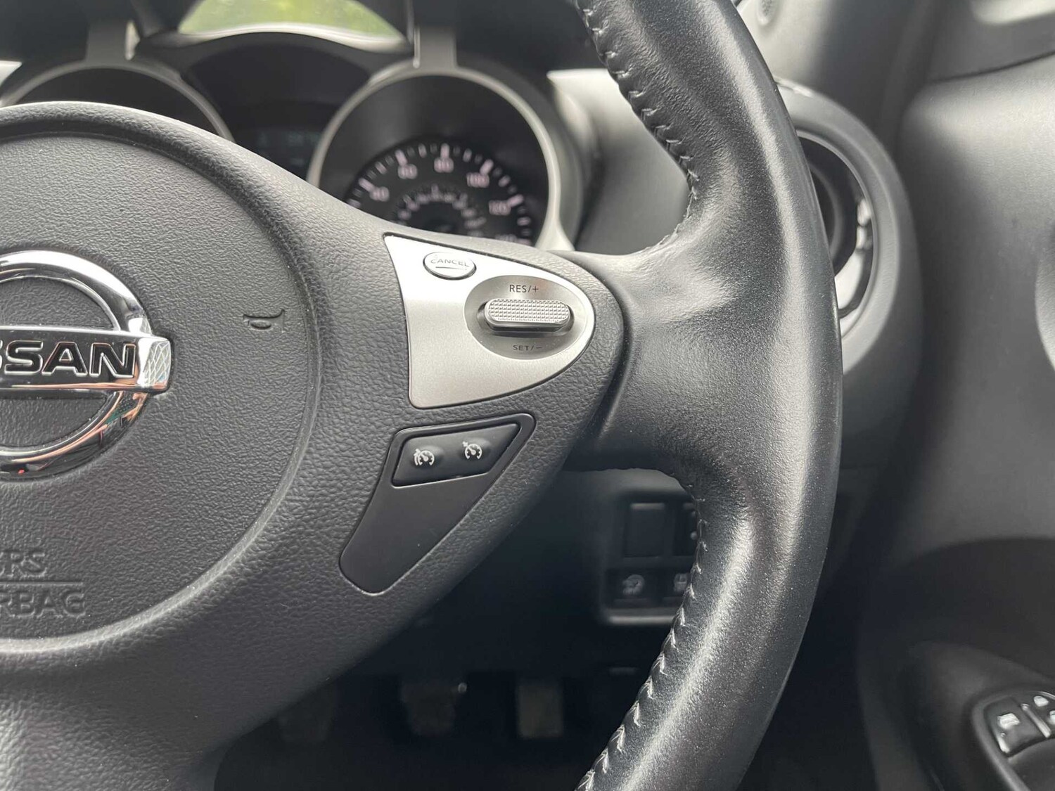 Used Nissan Juke 2018 for sale - 76170750: Photo 27