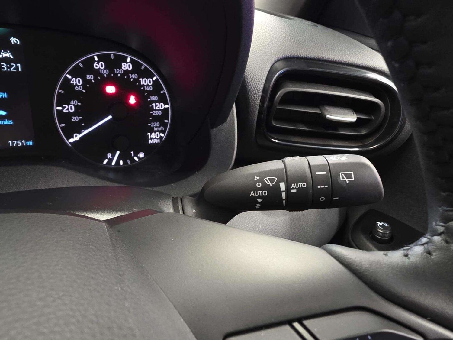 Used Toyota Yaris 2025 for sale - 77759367: Photo 10