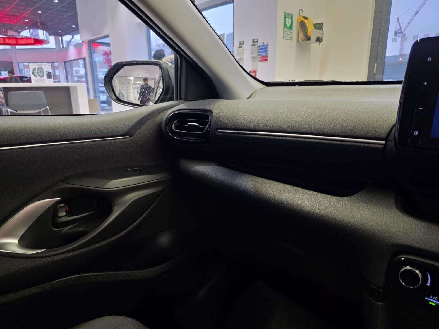 Used Toyota Yaris 2025 for sale - 77759367: Photo 35