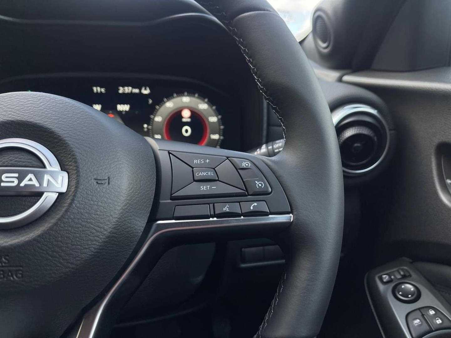 Used Nissan Juke 2024 for sale - 76532443: Photo 27