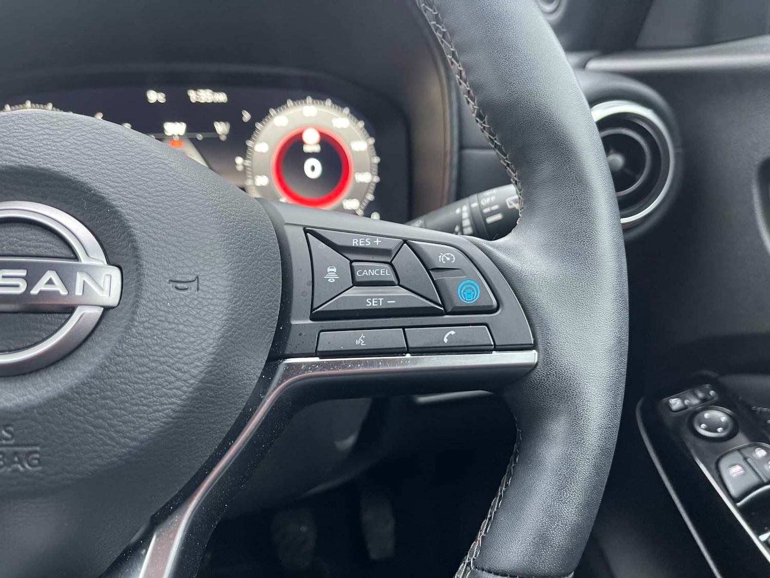 Used Nissan Juke 2024 for sale - 77056825: Photo 26