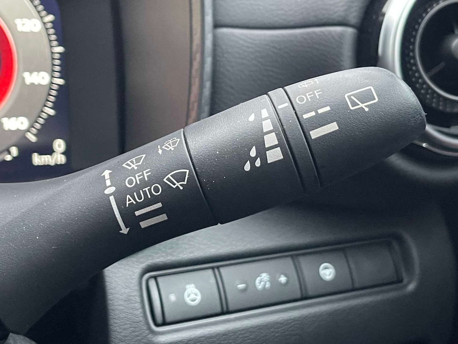 Used Nissan Juke 2024 for sale - 77056825: Photo 28