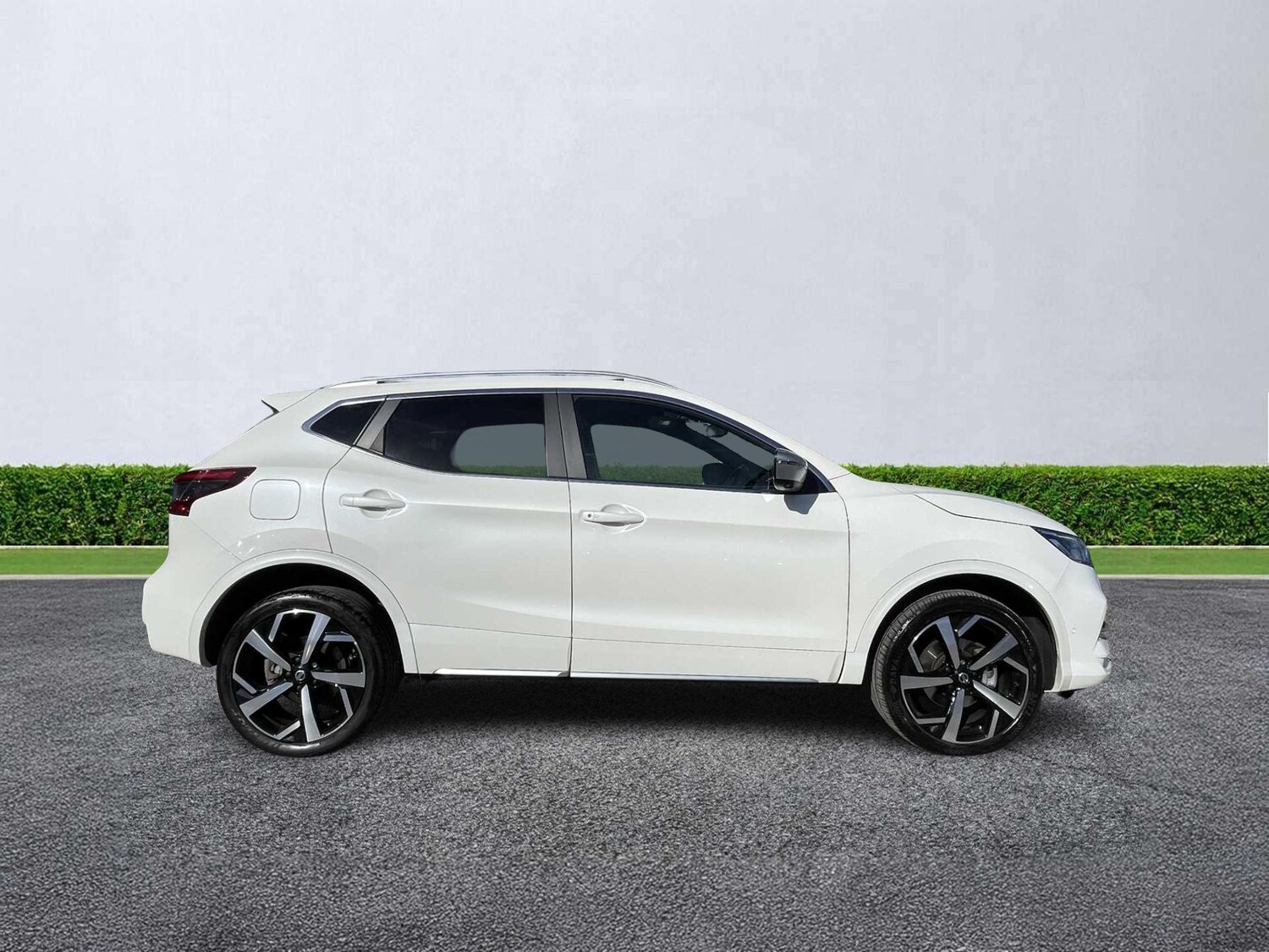 Used Nissan Qashqai 2020 for sale - 76102474: Photo 3