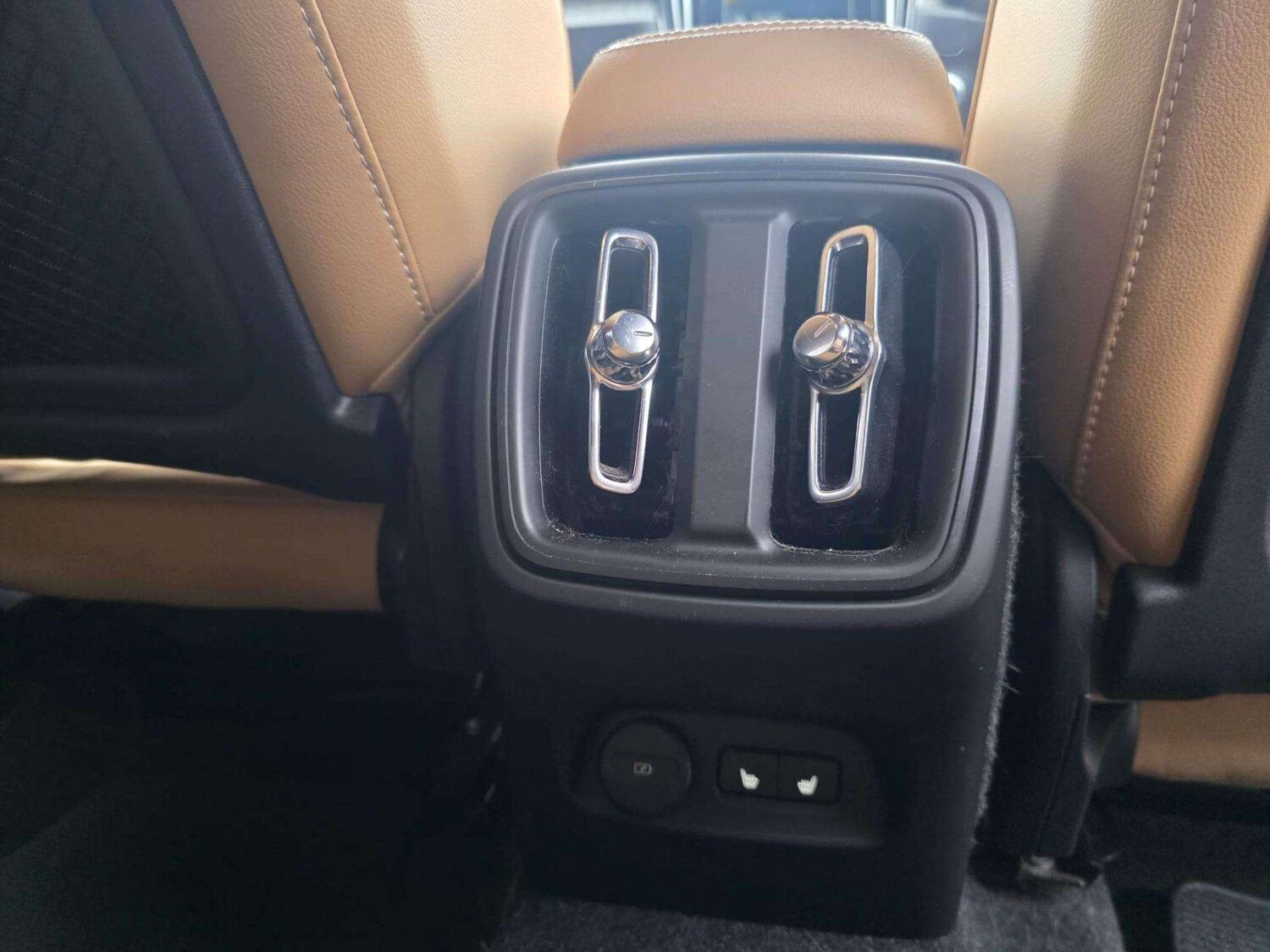 Used Volvo XC40 2020 for sale - 78191877: Photo 28