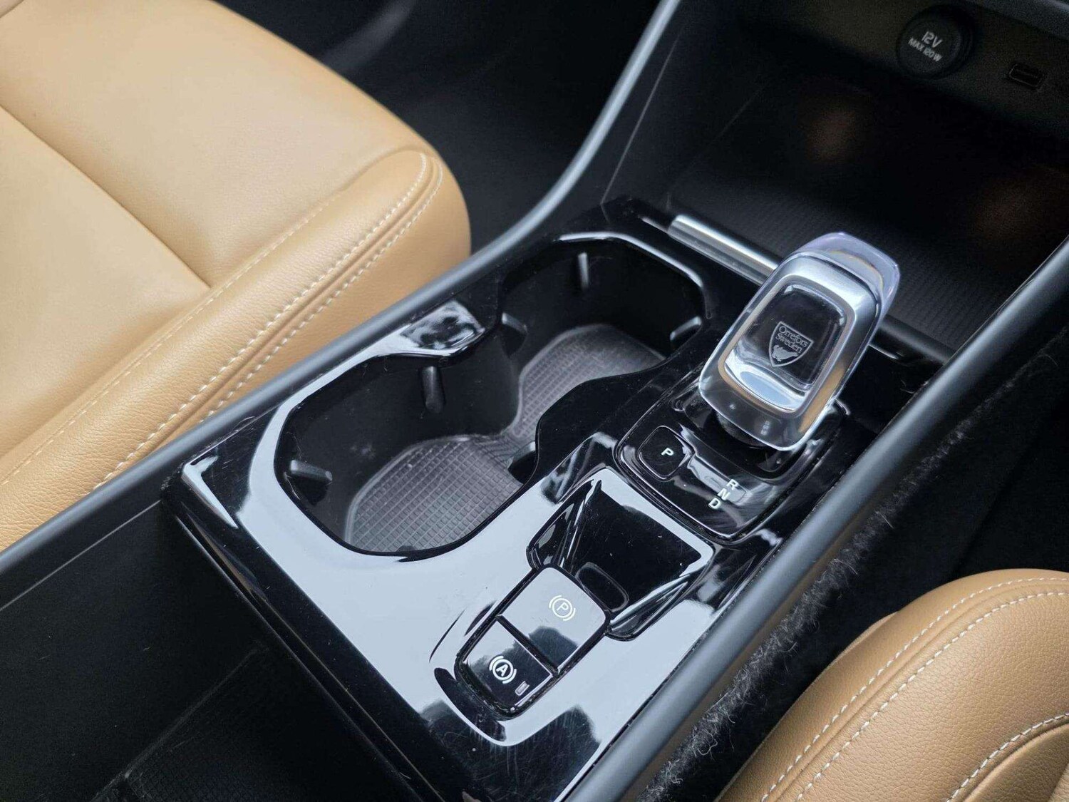 Used Volvo XC40 2020 for sale - 78191877: Photo 34