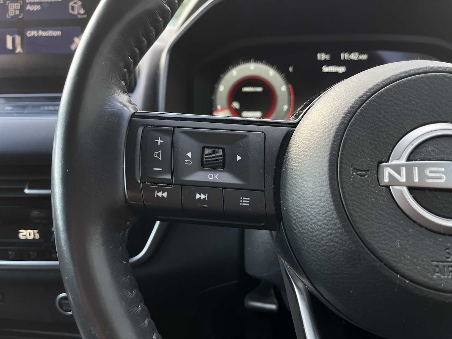 Used Nissan Qashqai 2023 for sale - 76102477: Photo 25