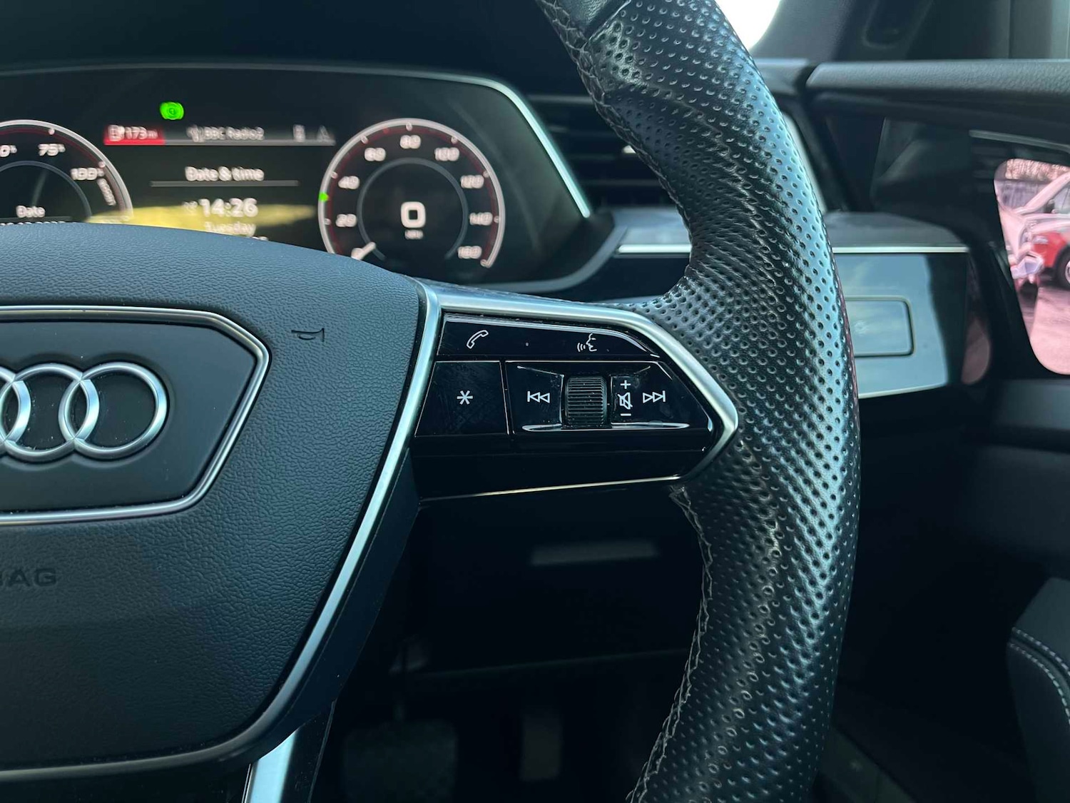 Used Audi e-tron 2022 for sale - 76963502: Photo 27