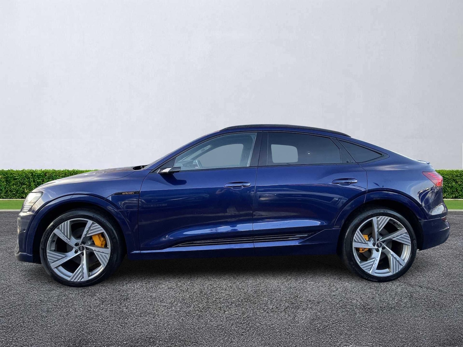 Used Audi e-tron 2022 for sale - 76963502: Photo 4