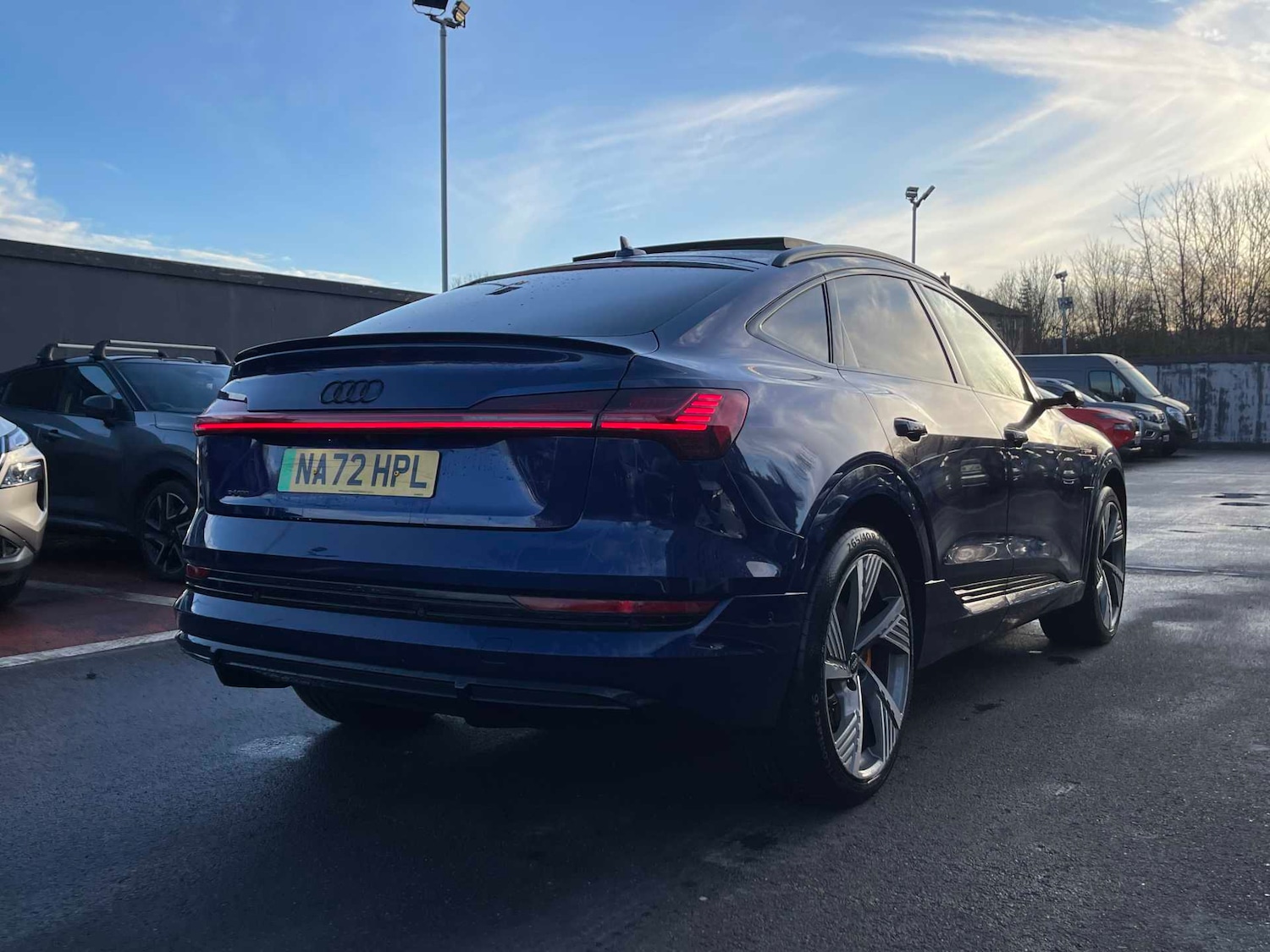Used Audi e-tron 2022 for sale - 76963502: Photo 6