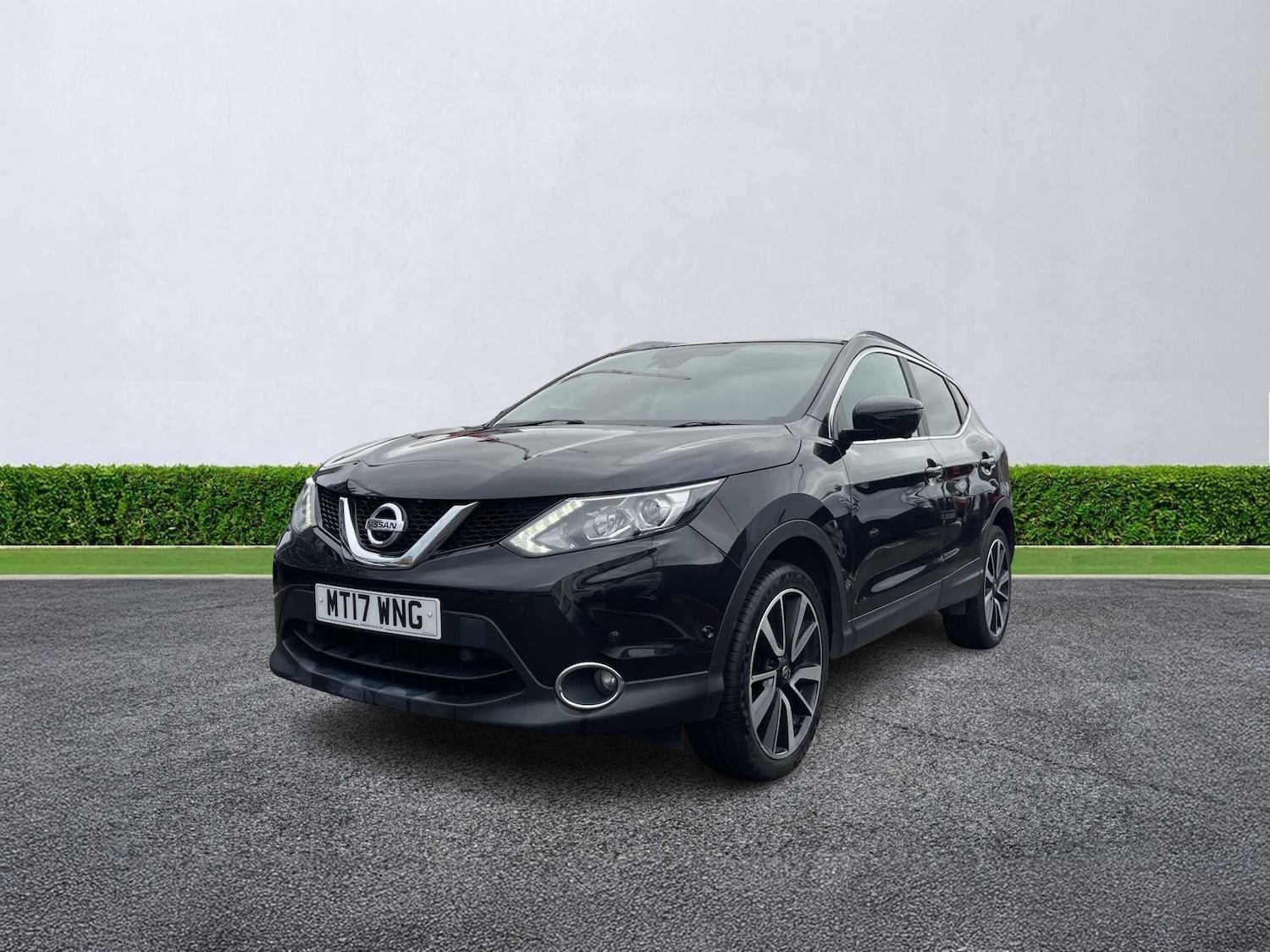Used Nissan Qashqai 2017 for sale - 76651281: Photo 2