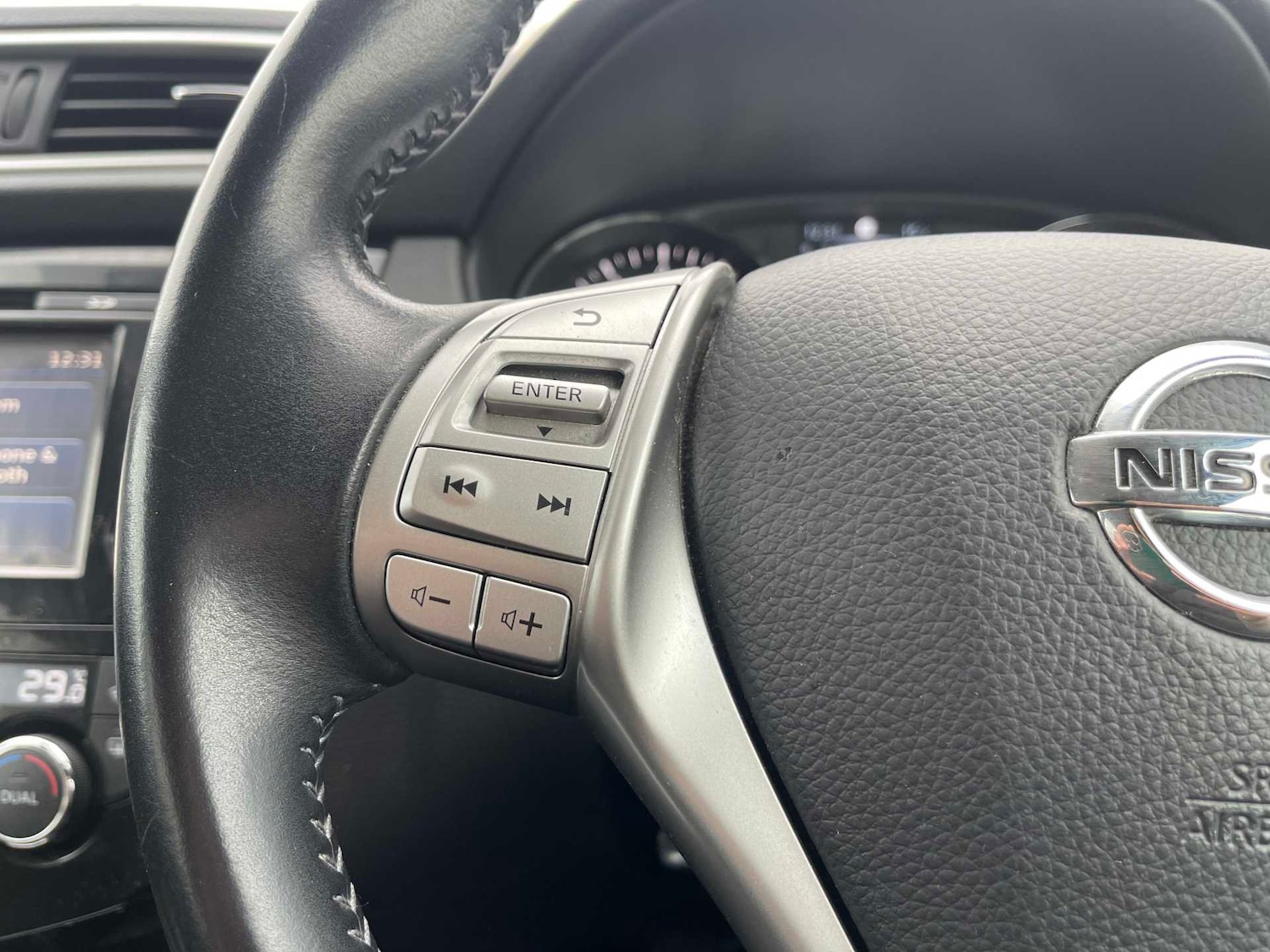 Used Nissan Qashqai 2017 for sale - 76651281: Photo 26