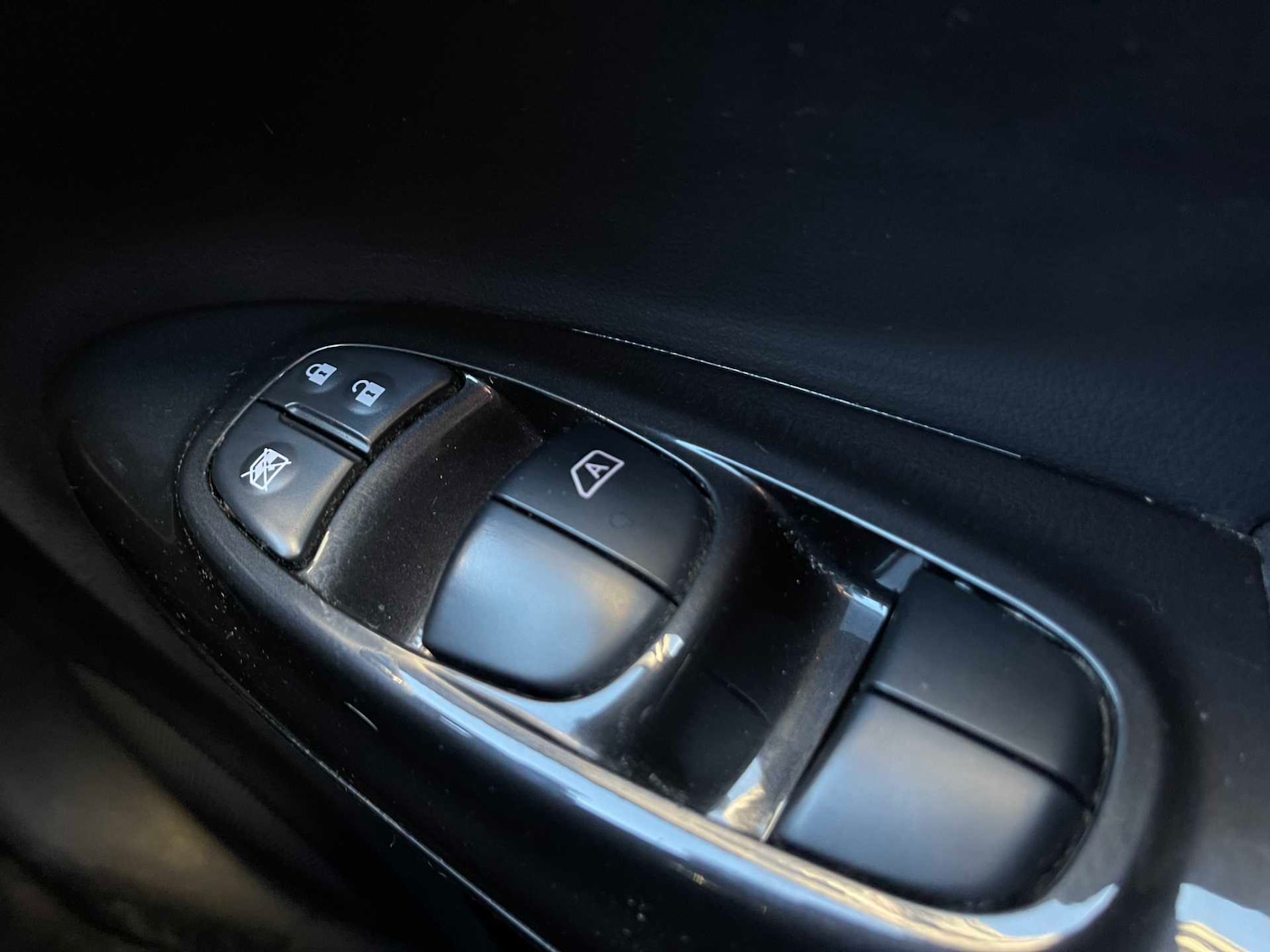 Used Nissan Juke 2017 for sale - 76799430: Photo 17