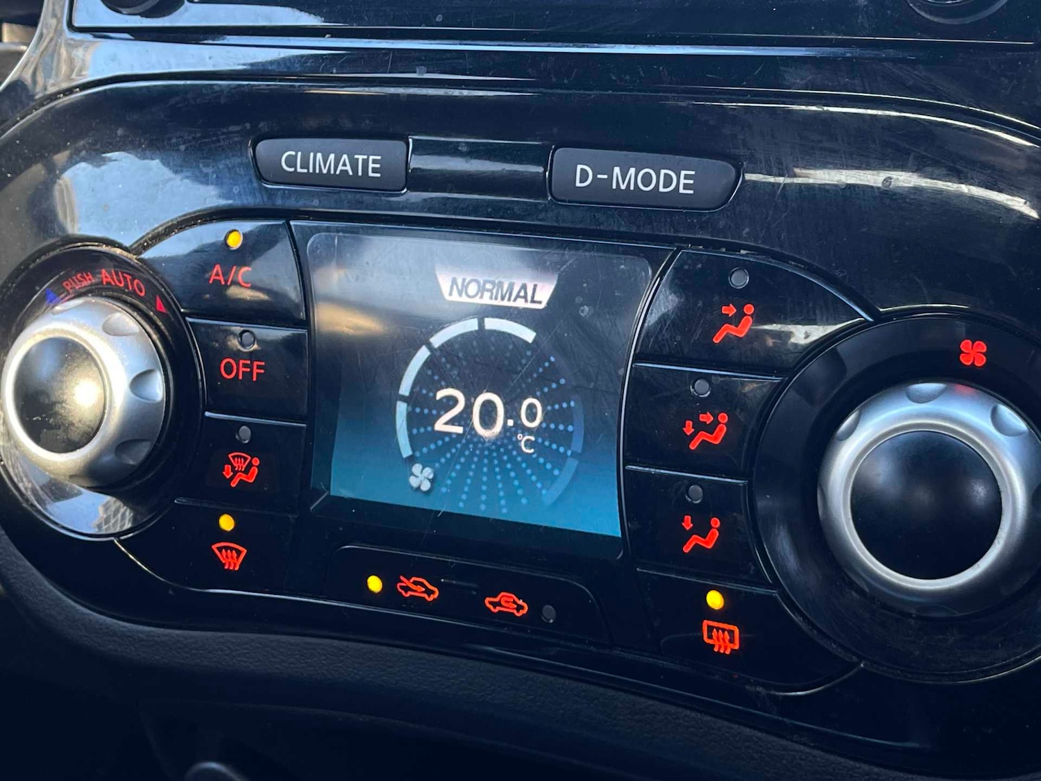 Used Nissan Juke 2017 for sale - 76799430: Photo 21