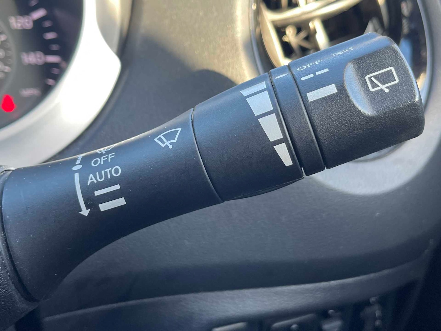 Used Nissan Juke 2017 for sale - 76799430: Photo 25