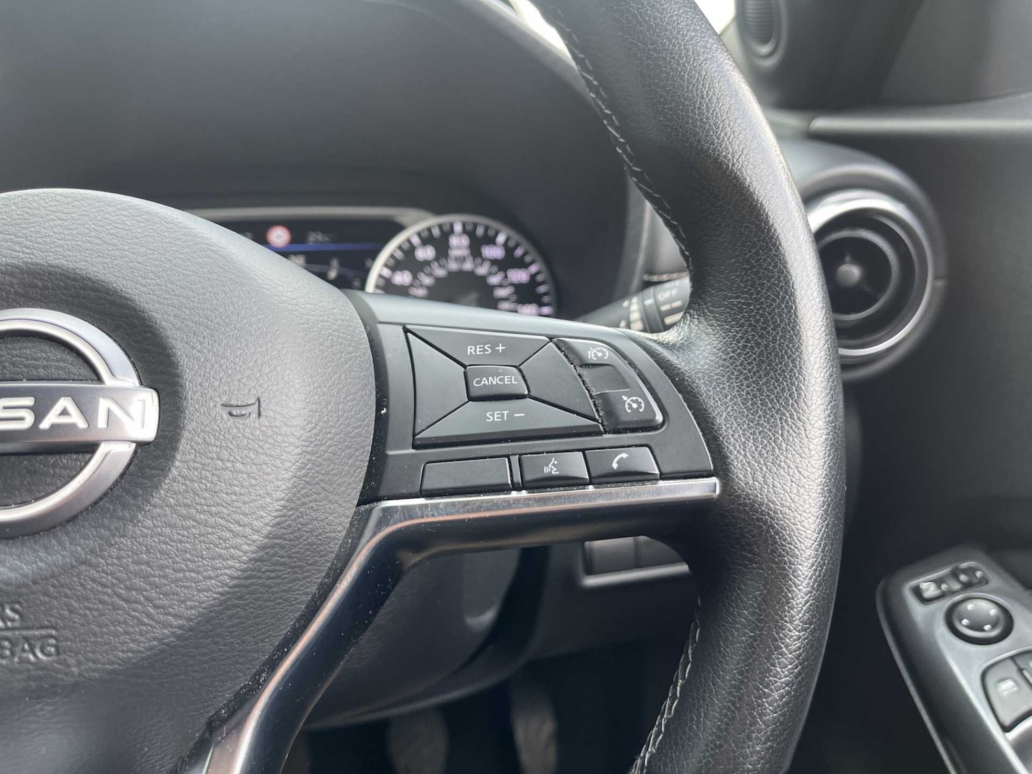 Used Nissan Juke 2023 for sale - 76128995: Photo 26