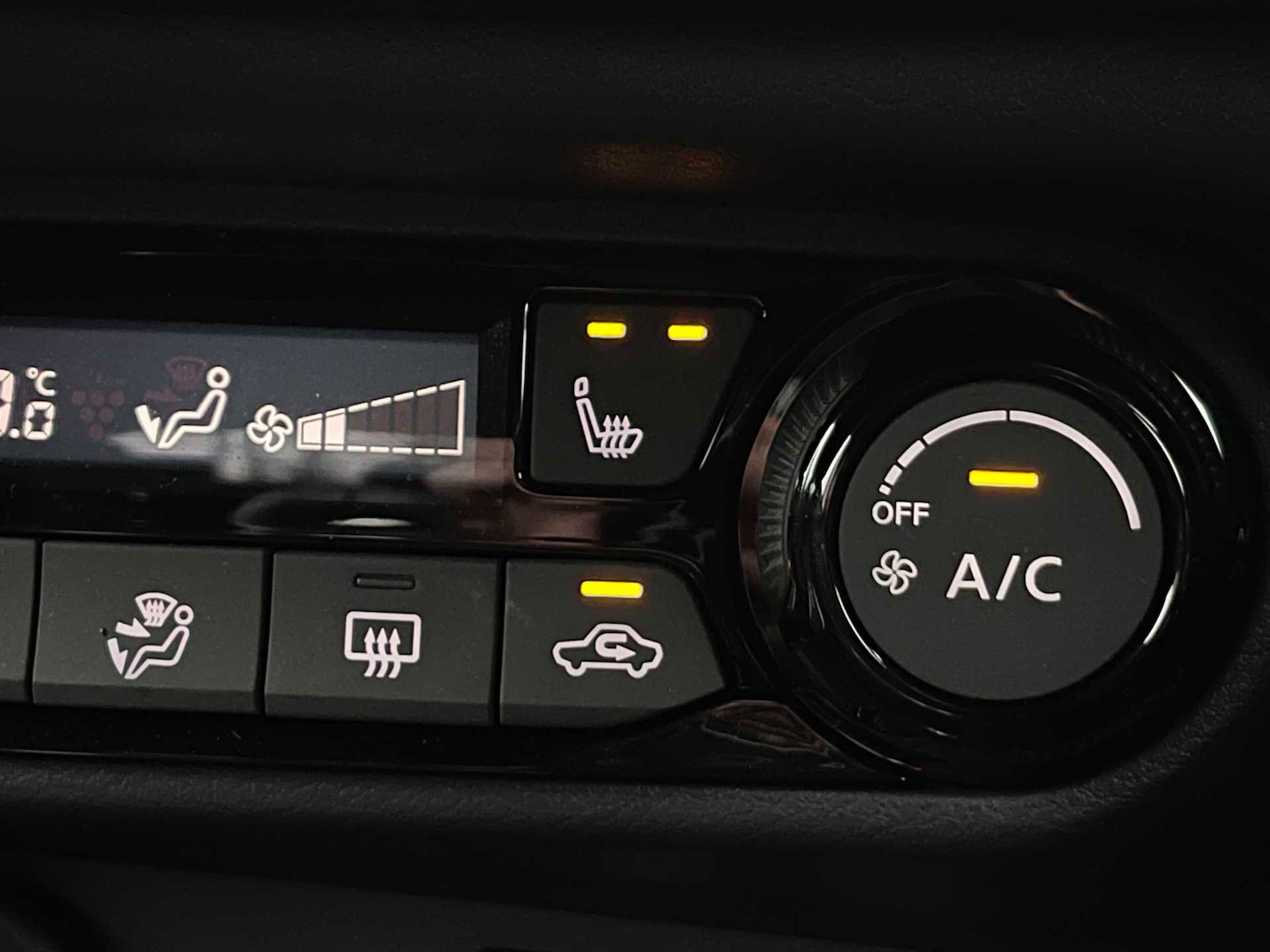 Used Nissan Juke 2024 for sale - 77069329: Photo 38