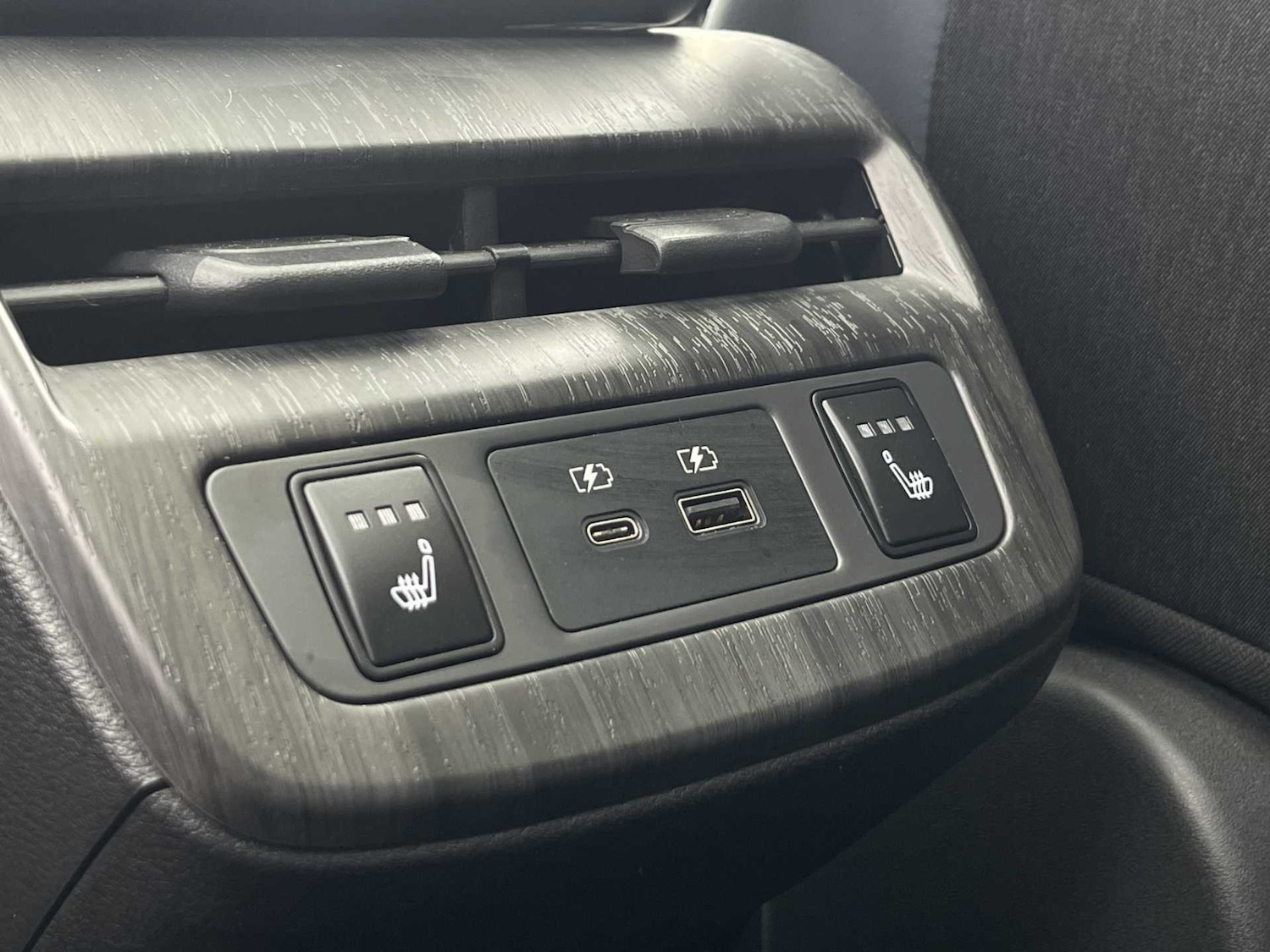 Used Nissan ARIYA 2024 for sale - 76011050: Photo 40