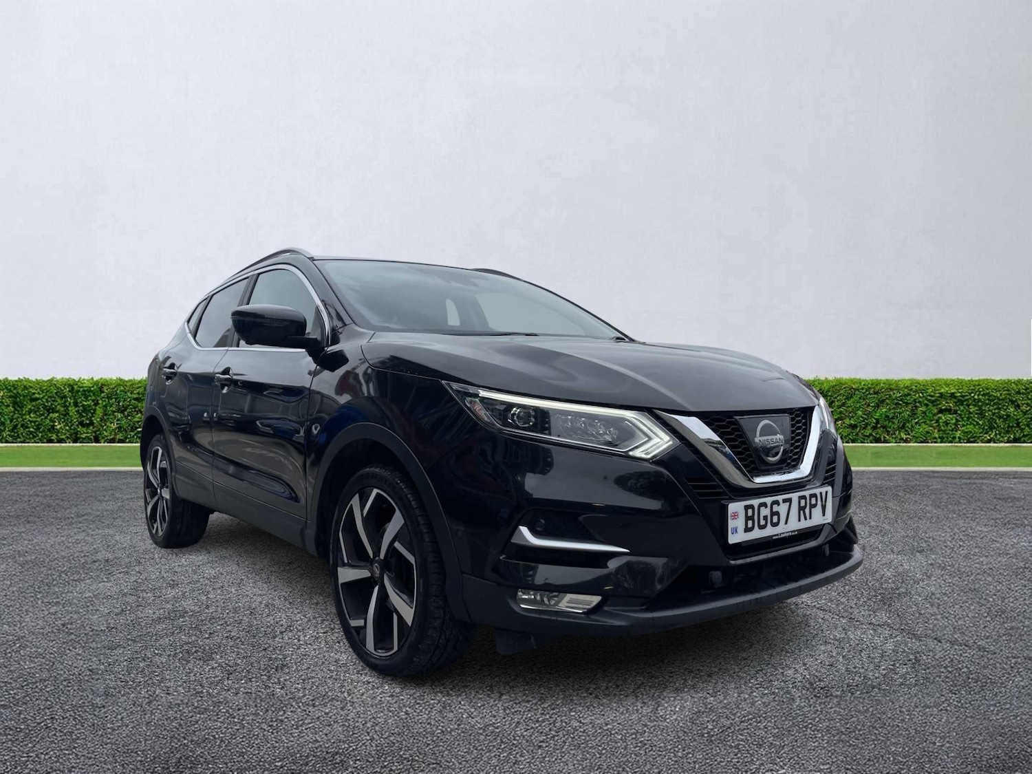 Used Nissan Qashqai 2017 for sale - 76299416: Photo 1