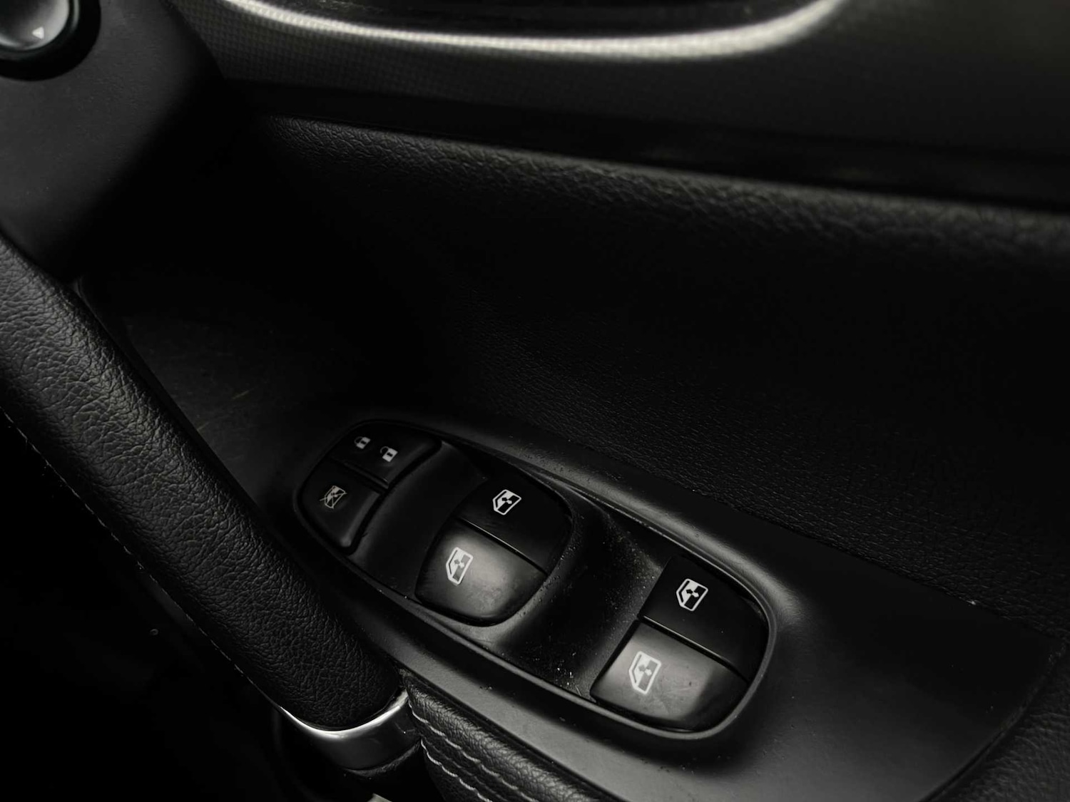 Used Nissan Qashqai 2017 for sale - 76299416: Photo 20