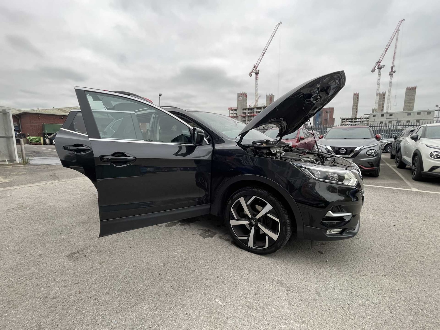 Used Nissan Qashqai 2017 for sale - 76299416: Photo 30