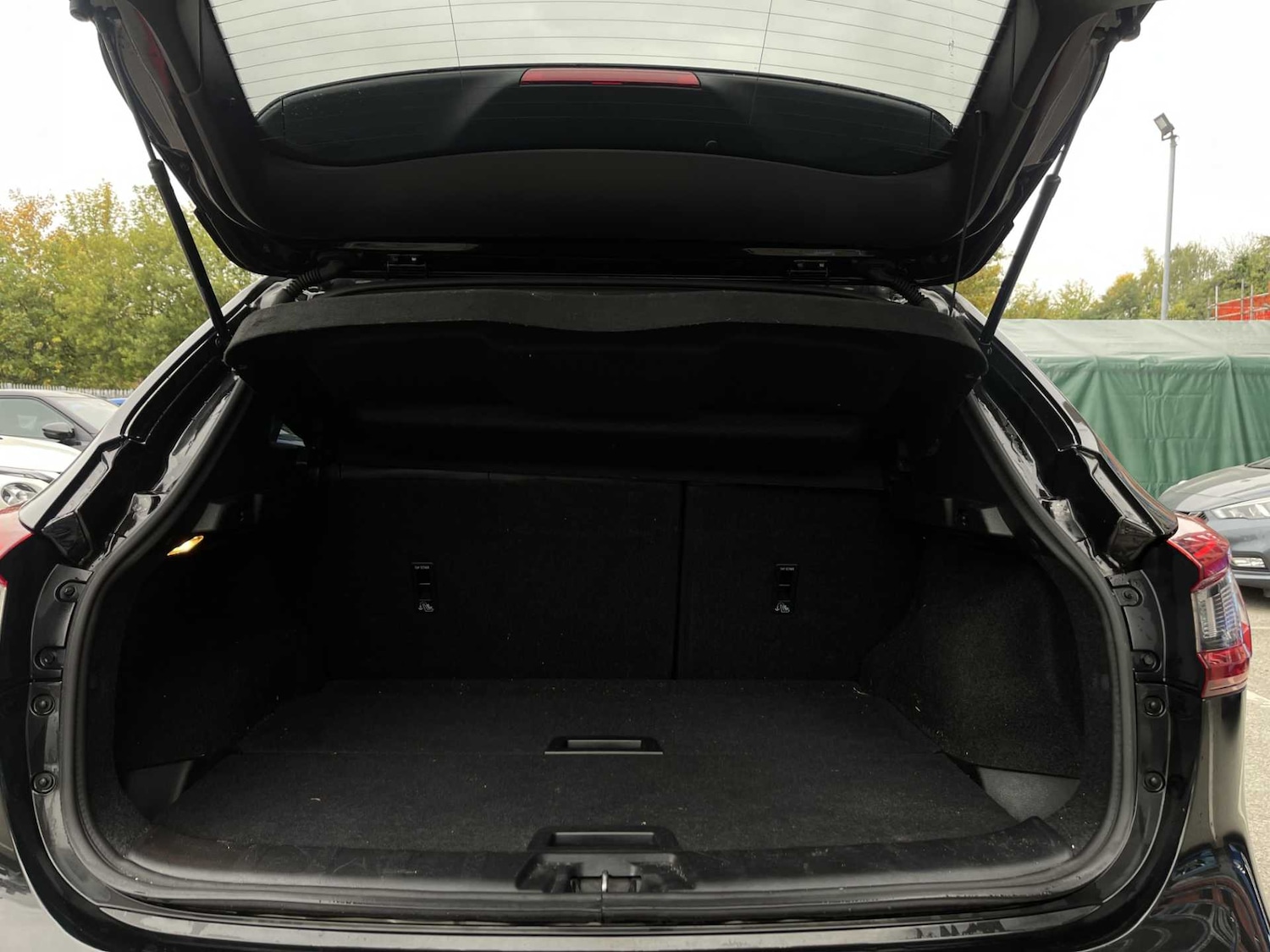 Used Nissan Qashqai 2017 for sale - 76299416: Photo 39