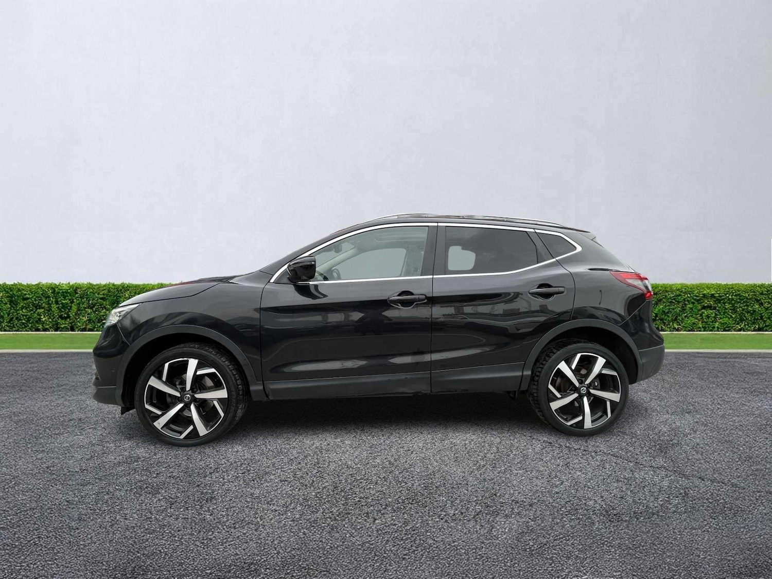 Used Nissan Qashqai 2017 for sale - 76299416: Photo 4