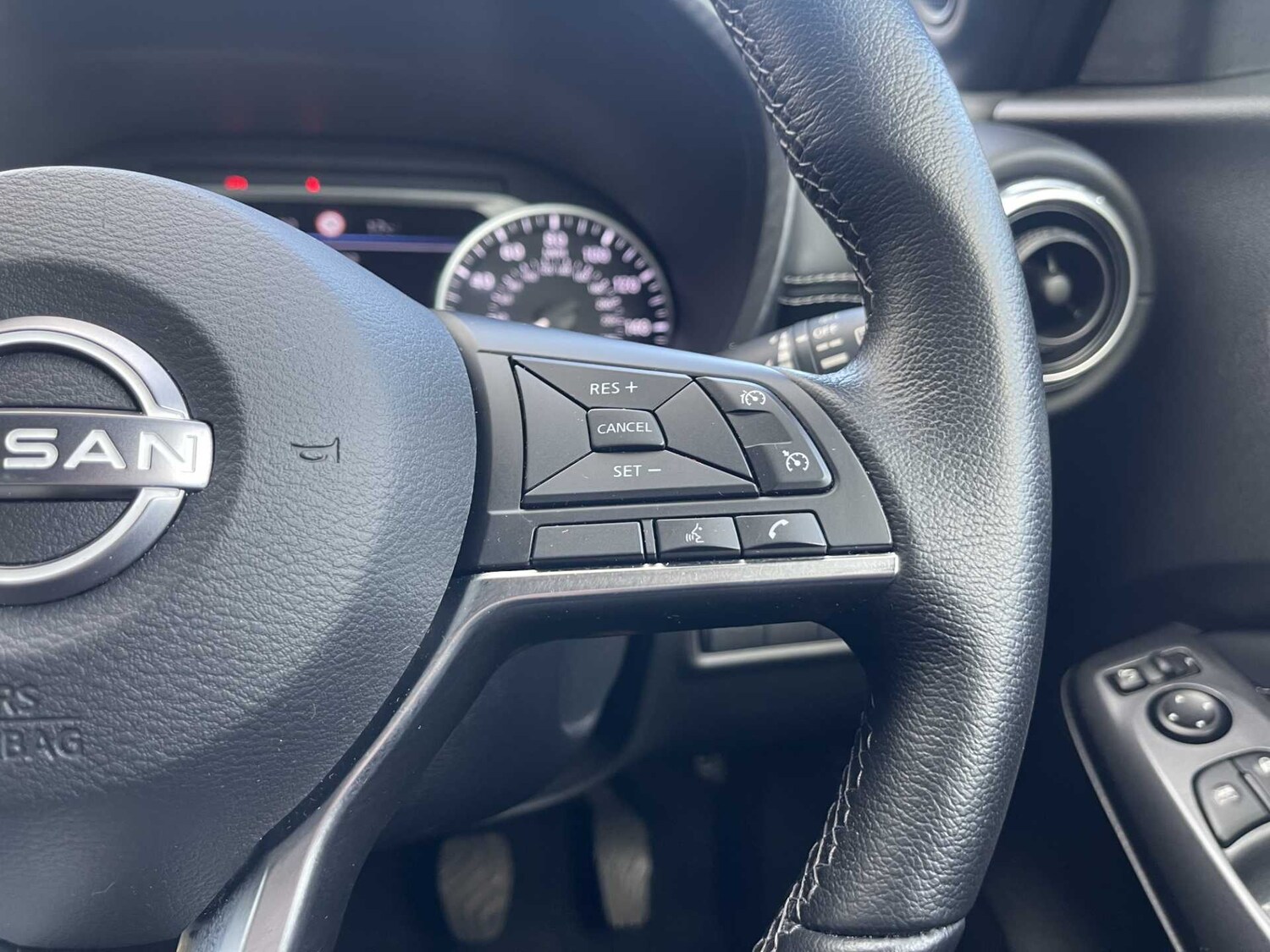Used Nissan Juke 2024 for sale - 76170758: Photo 26