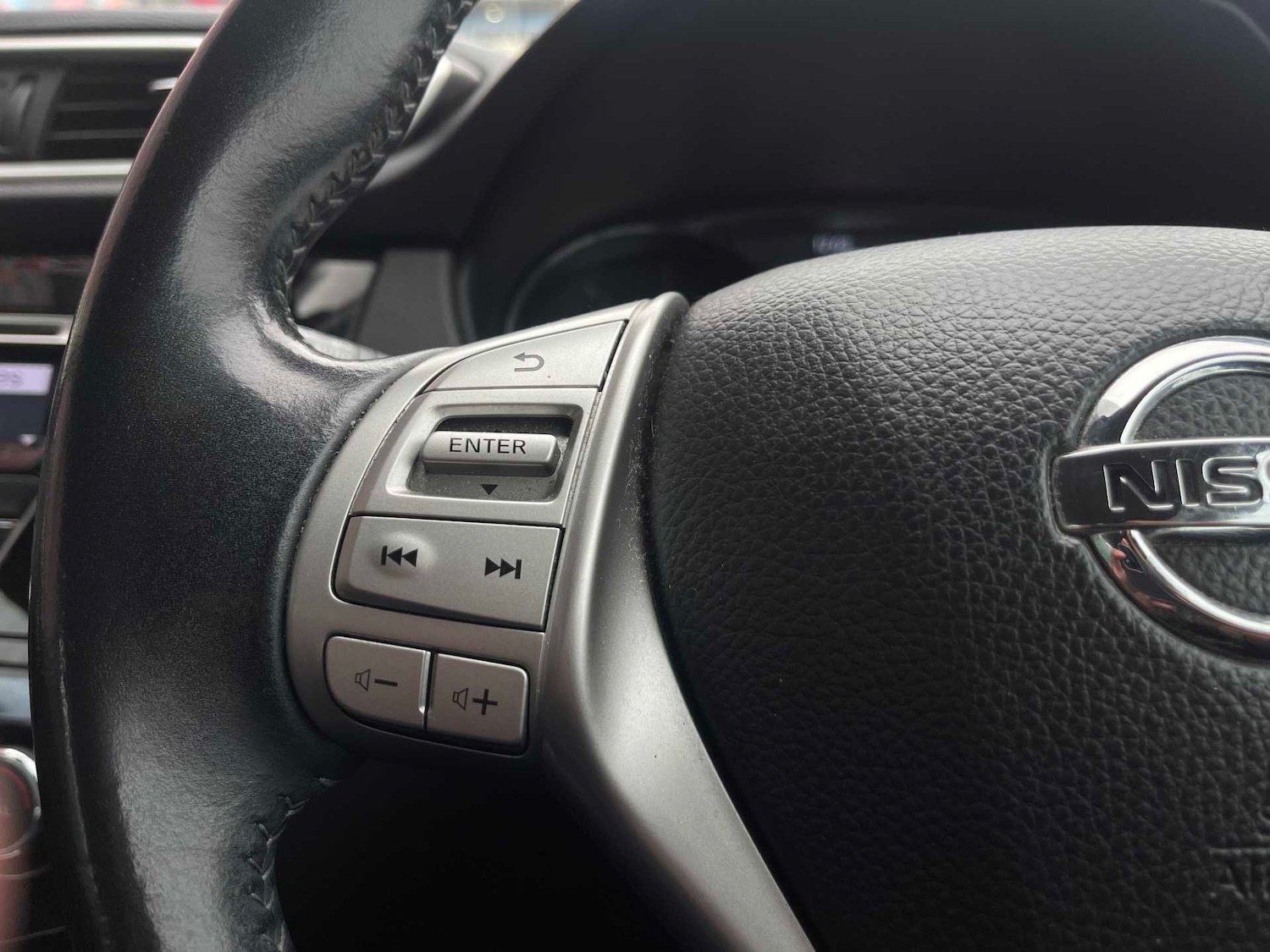 Used Nissan Qashqai 2017 for sale - 77662544: Photo 27