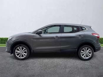 Used Nissan Qashqai 2017 for sale - 77662544: Photo