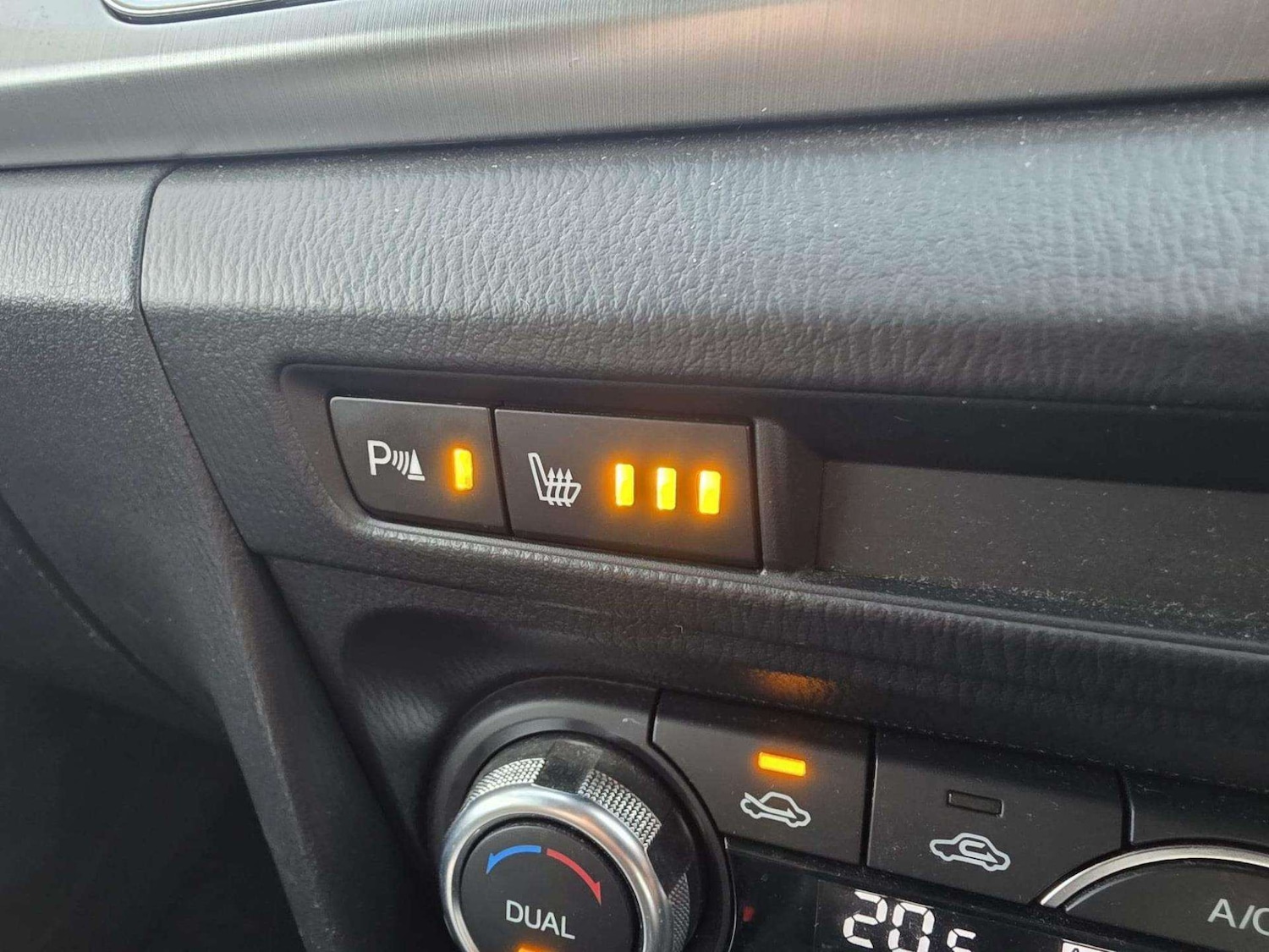 Used Mazda Mazda3 2016 for sale - 77896246: Photo 6