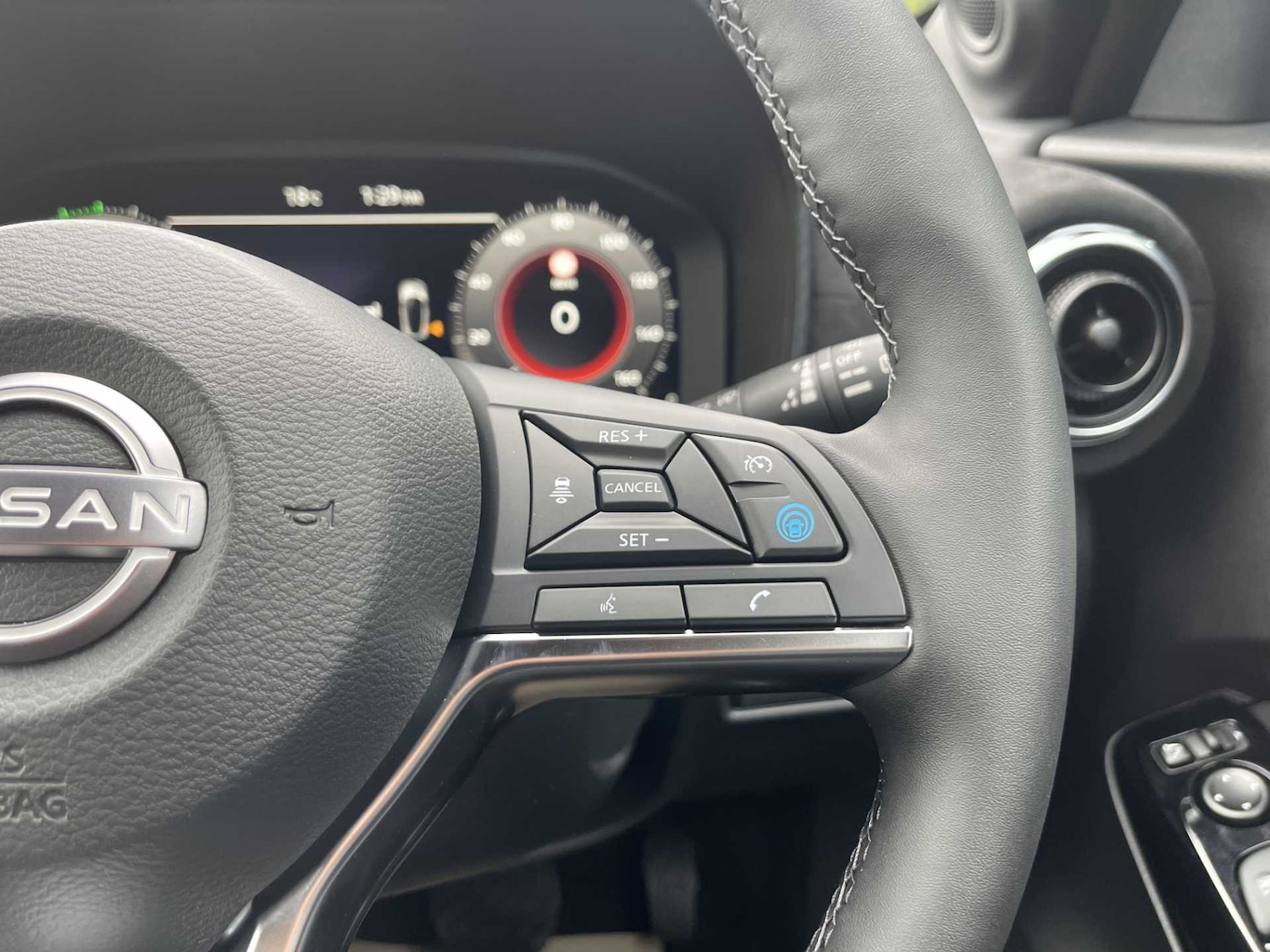 Used Nissan Juke 2025 for sale - 76102500: Photo 26