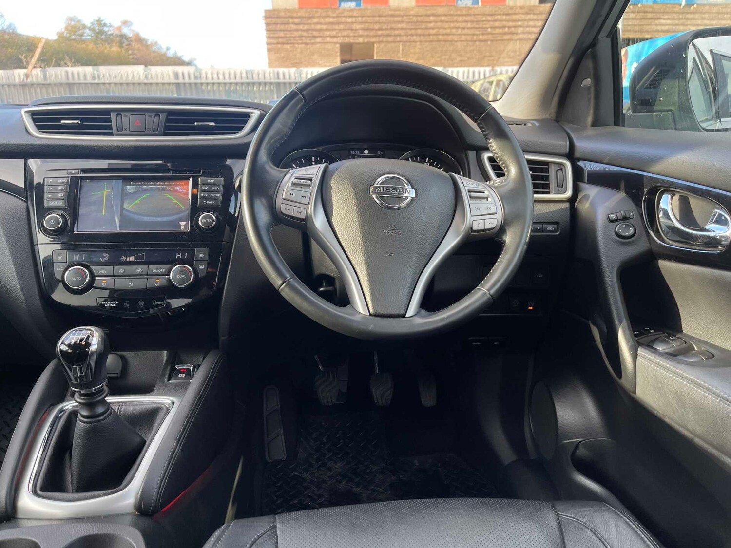 Used Nissan Qashqai 2015 for sale - 76651282: Photo 20