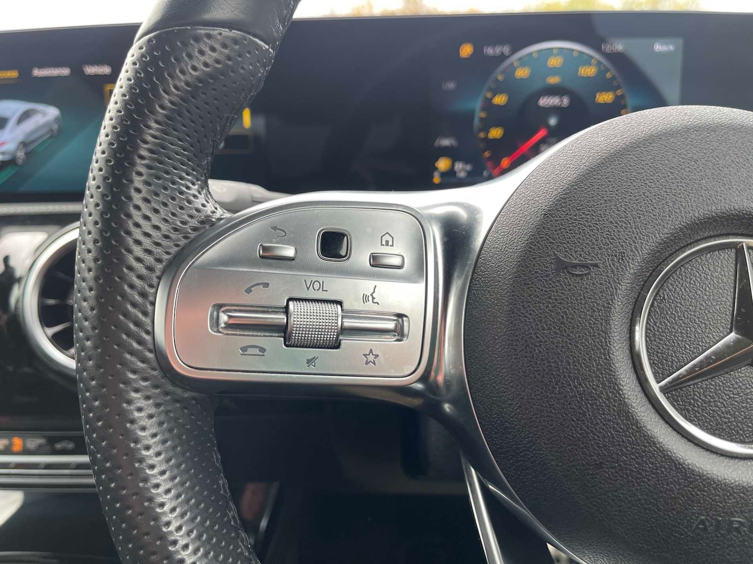 Used Mercedes-Benz CLA 2021 for sale - 76477315: Photo 25