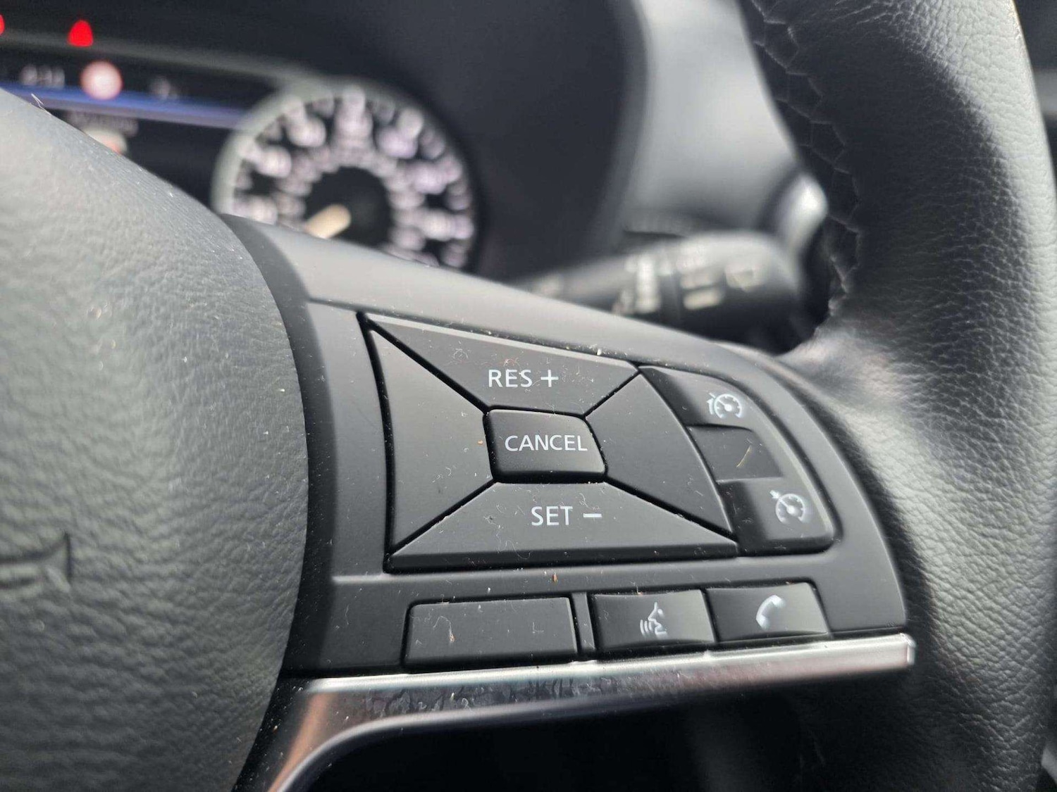 Used Nissan Juke 2023 for sale - 78139549: Photo 33