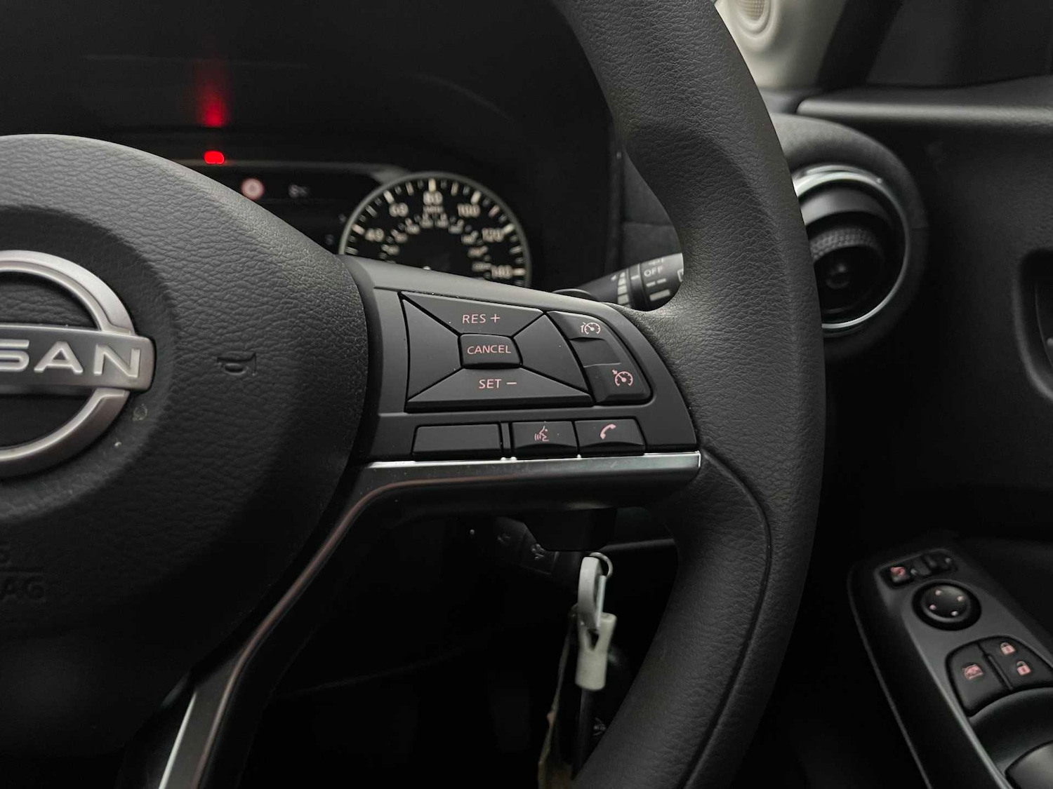 Used Nissan Juke 2024 for sale - 77069335: Photo 25