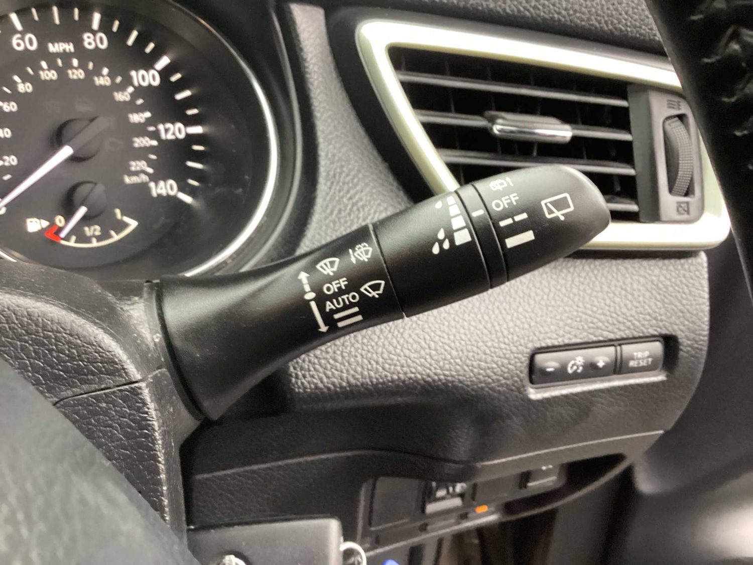 Used Nissan Qashqai 2016 for sale - 77488000: Photo 25