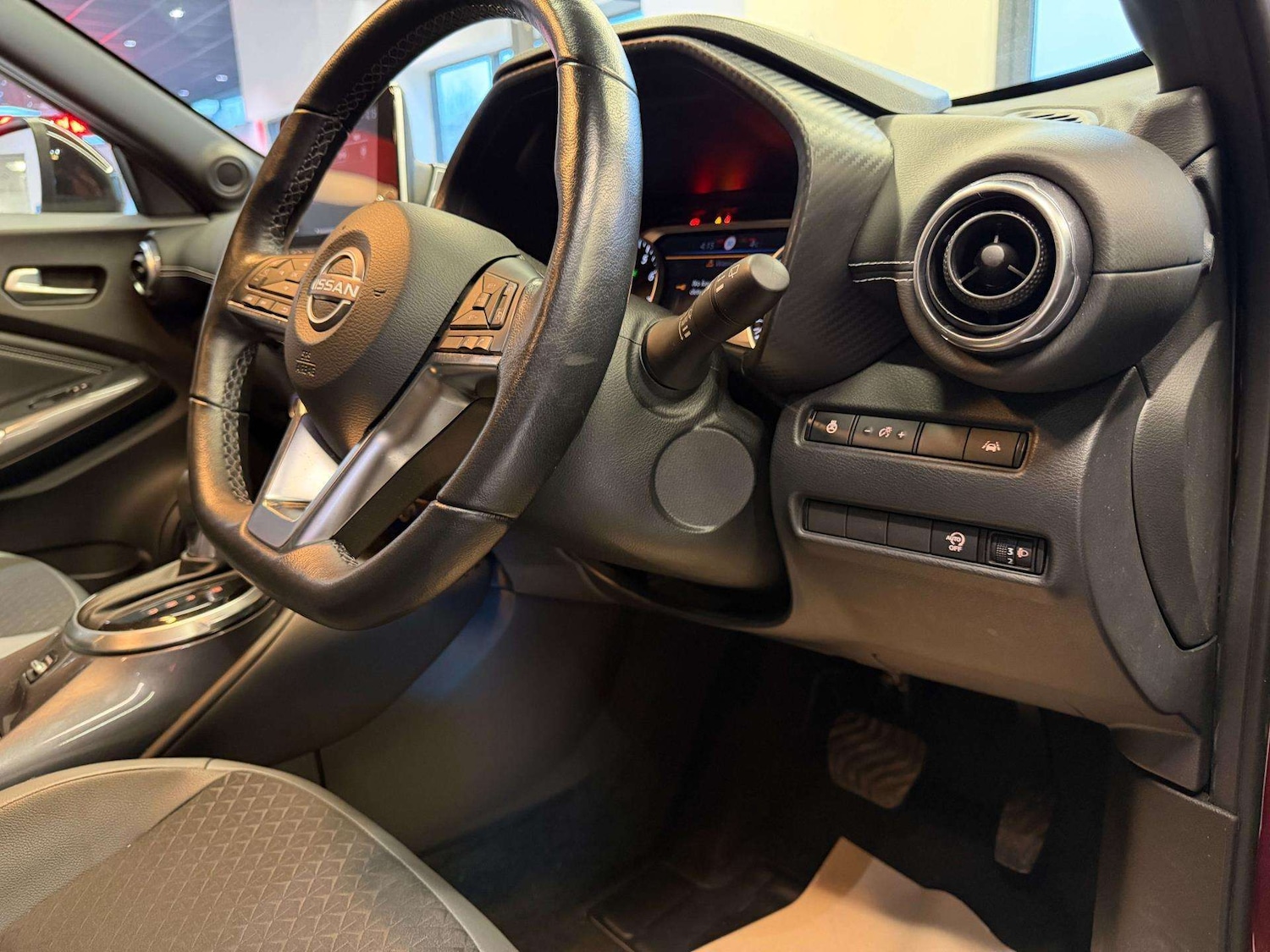 Used Nissan Juke 2022 for sale - 77676374: Photo 32