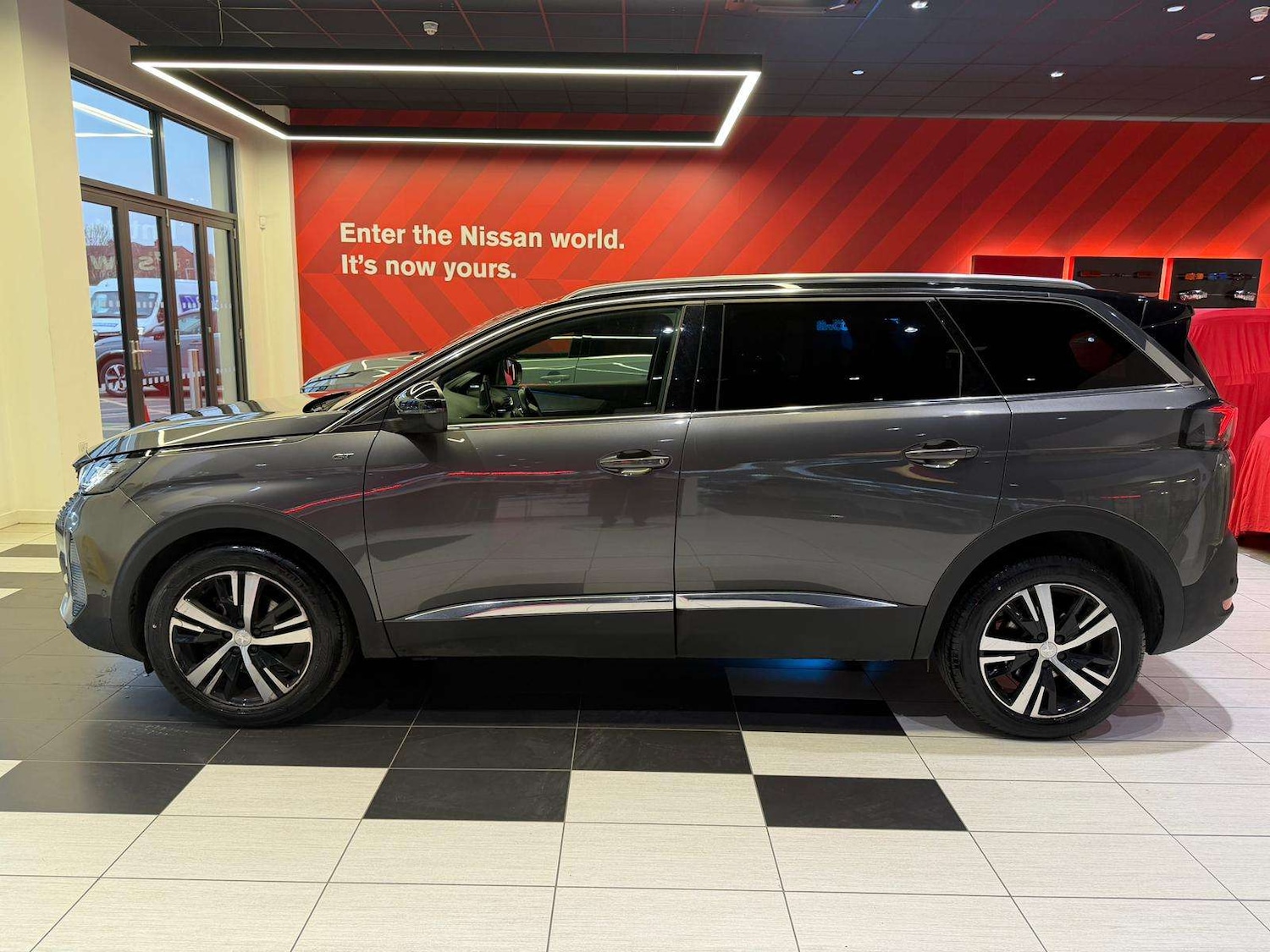 Used Peugeot 5008 2023 for sale - 78106385: Photo 5