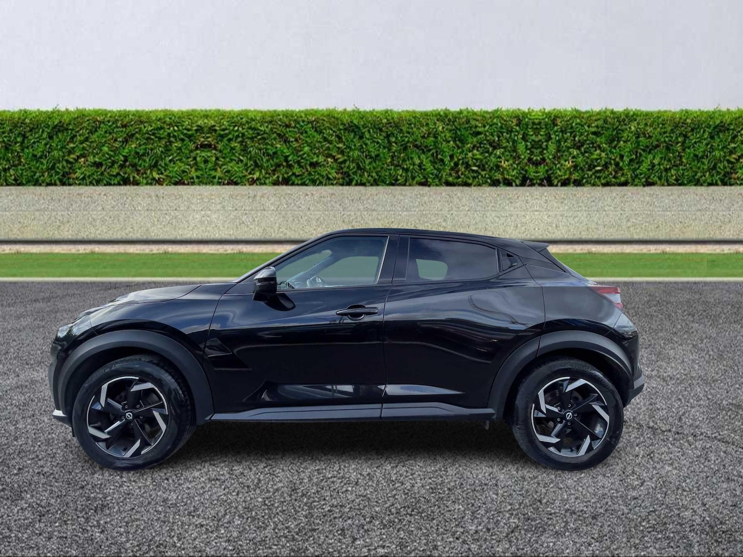Used Nissan Juke 2023 for sale - 76129068: Photo 4