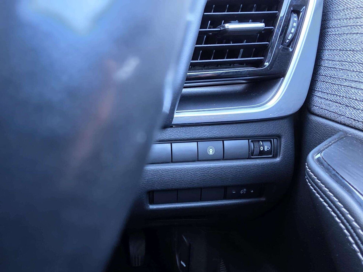 Used Nissan X-Trail 2023 for sale - 78196232: Photo 34