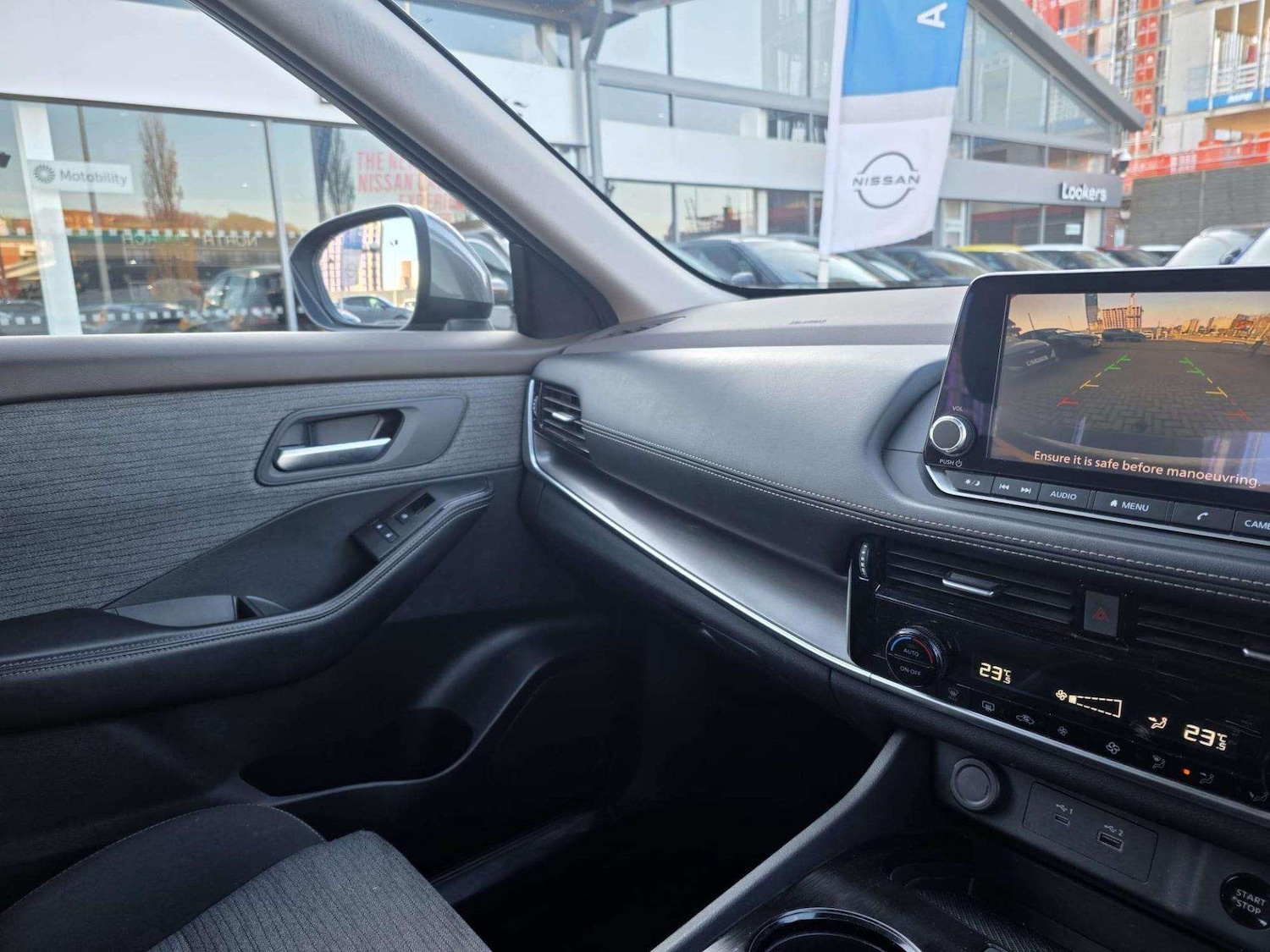 Used Nissan X-Trail 2023 for sale - 78196232: Photo 4