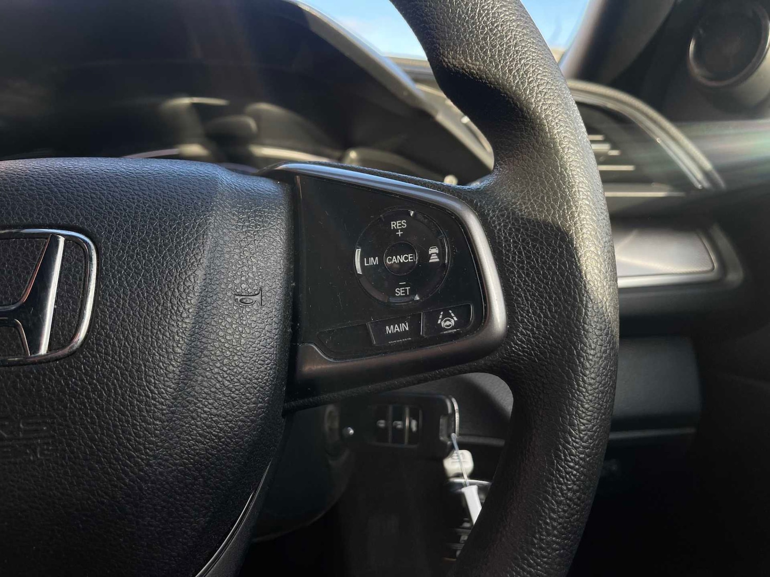 Used Honda Civic 2018 for sale - 77078031: Photo 25