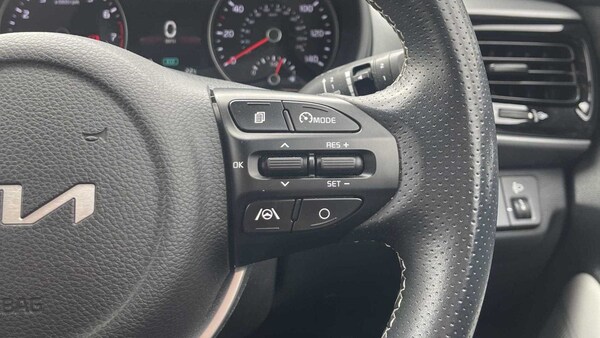 Used Kia Stonic 2022 for sale - 75437138: Photo 34