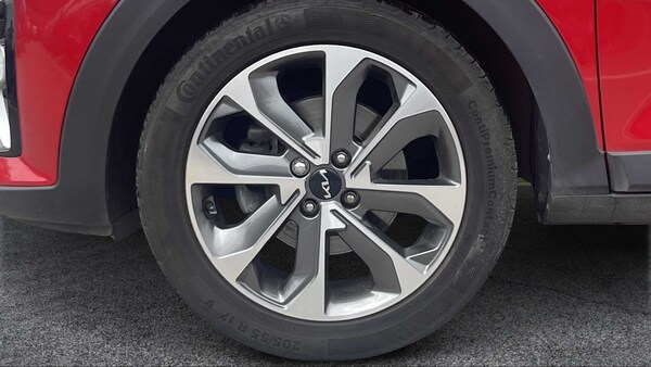 Used Kia Stonic 2022 for sale - 75437138: Photo 5