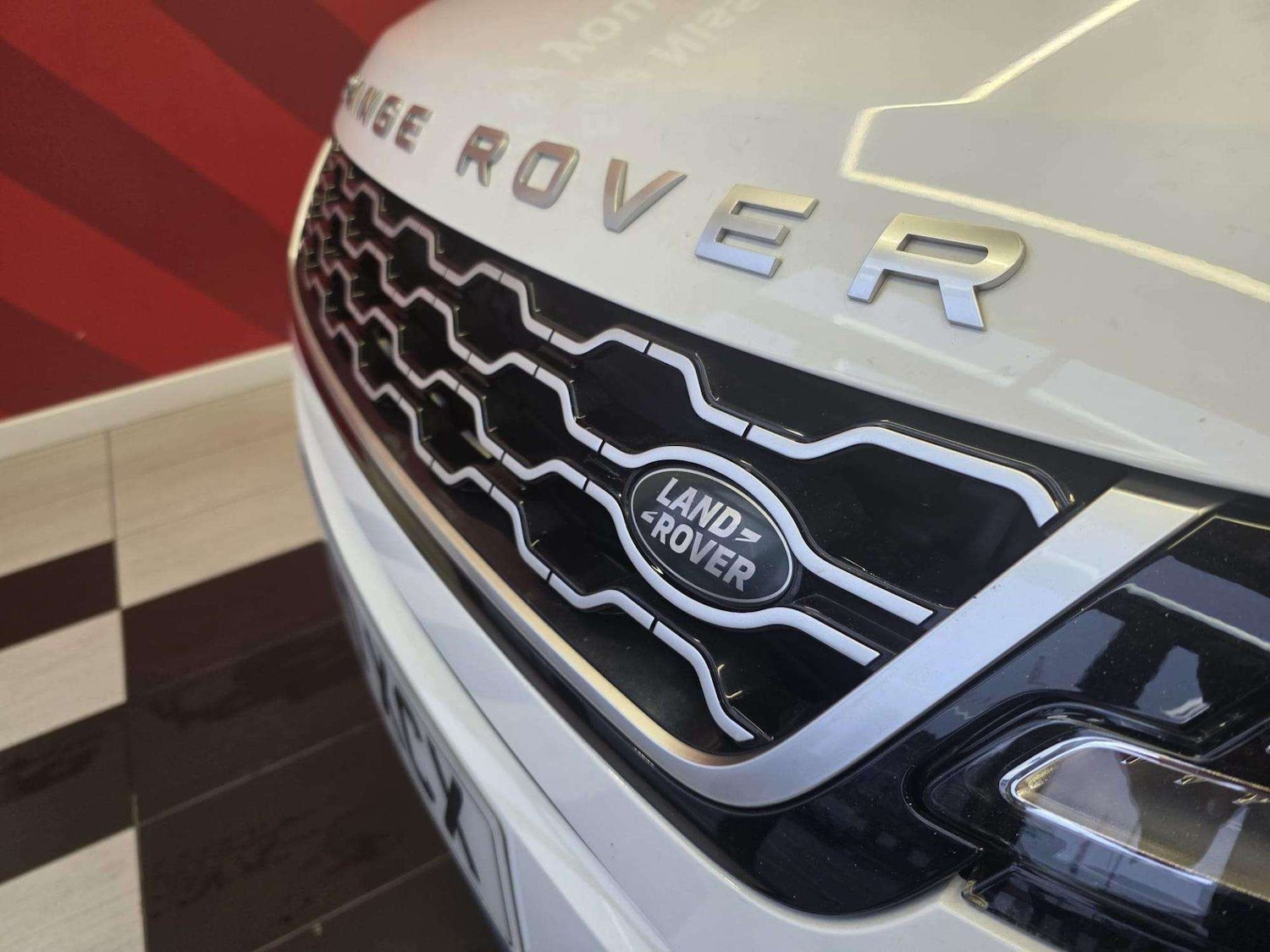 Used Land Rover Range Rover Evoque 2021 for sale - 77962336: Photo 2