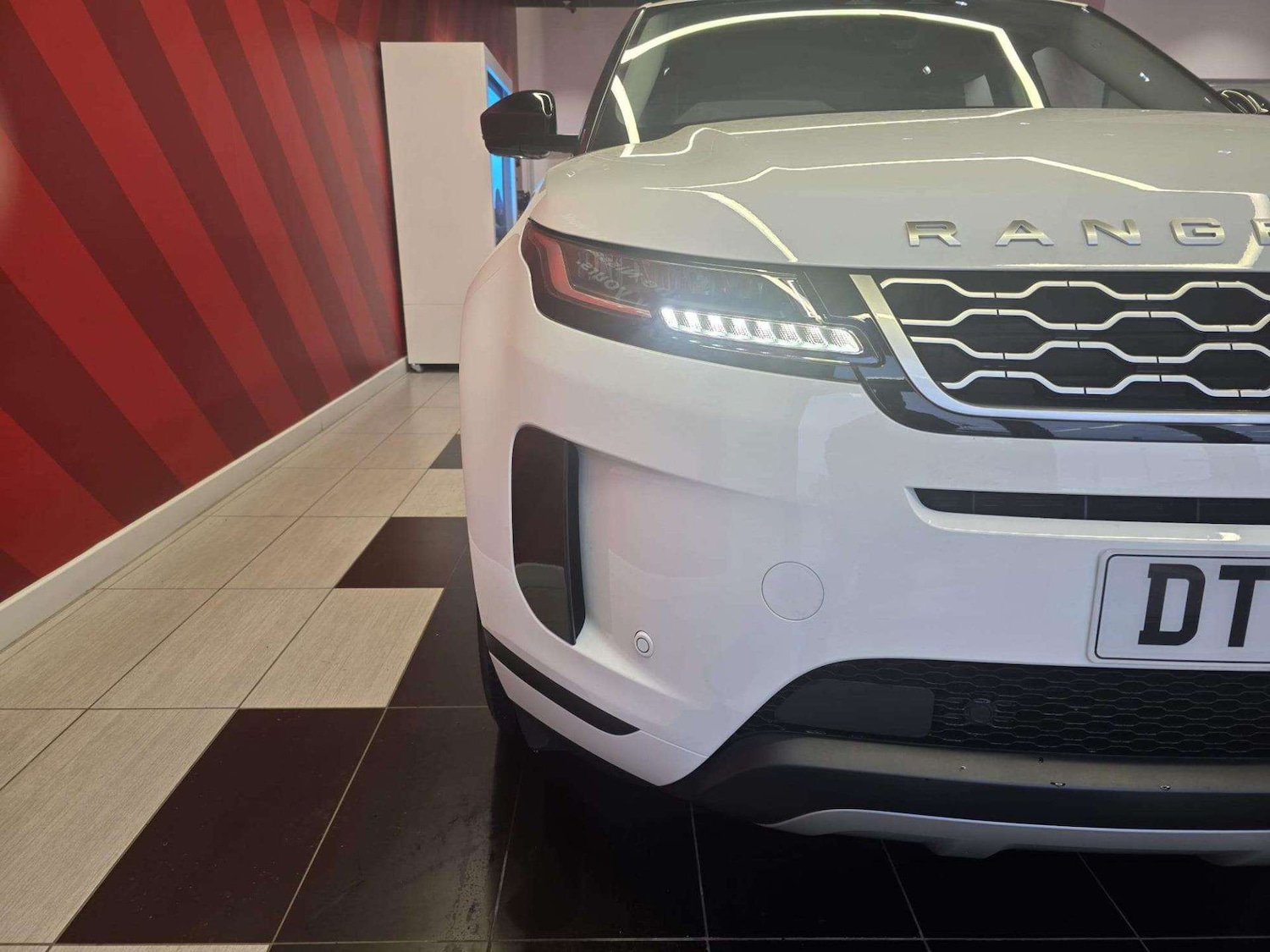 Used Land Rover Range Rover Evoque 2021 for sale - 77962336: Photo 4