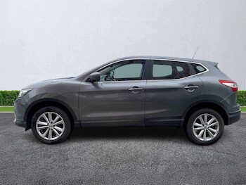 Used Nissan Qashqai 2017 for sale - 78332570: Photo