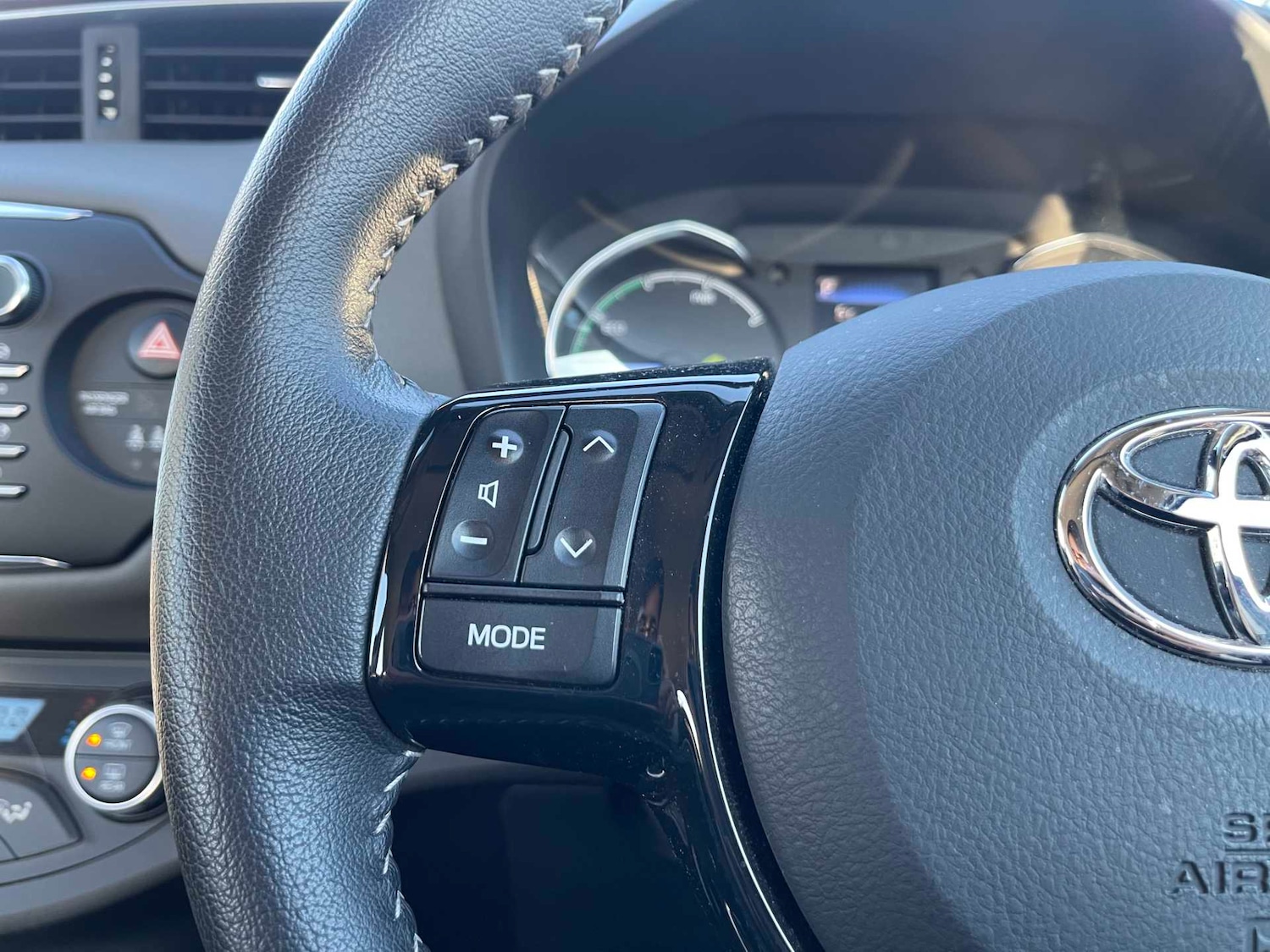 Used Toyota Yaris 2019 for sale - 76830731: Photo 26