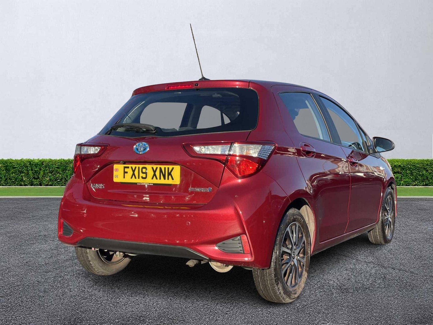 Used Toyota Yaris 2019 for sale - 76830731: Photo 3