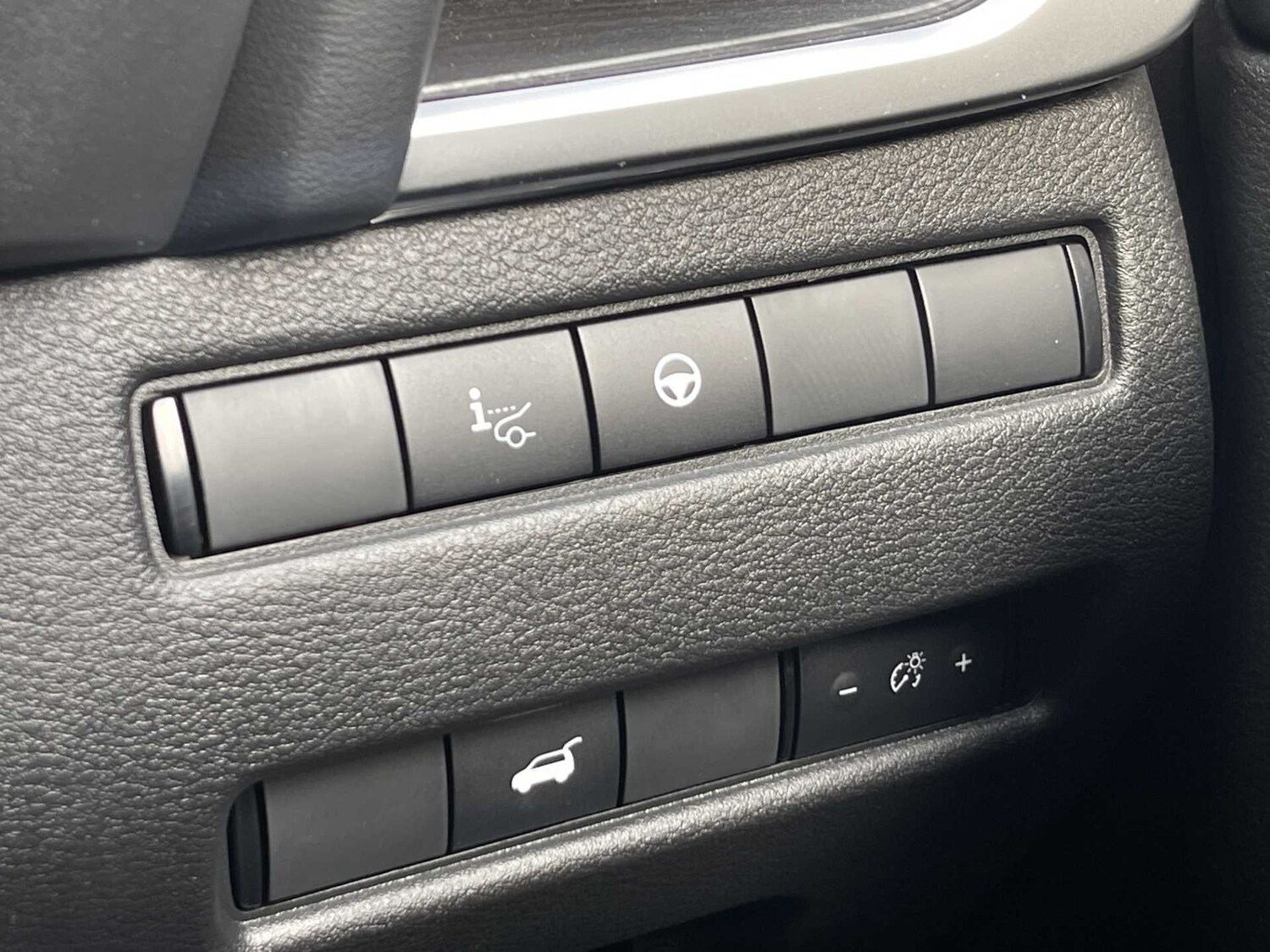 Used Nissan X-Trail 2025 for sale - 76127211: Photo 42